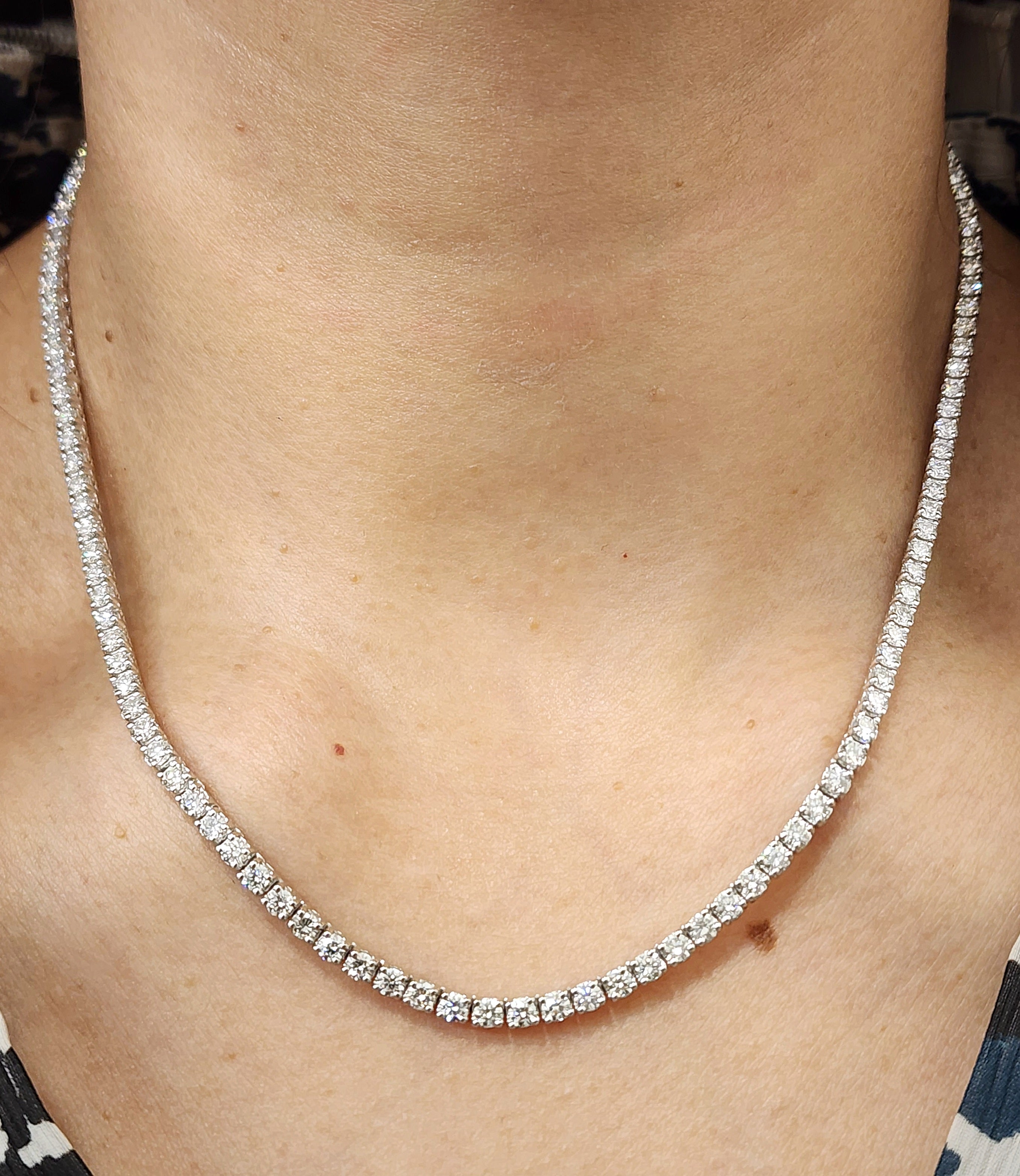 Collar de tenis con diamantes de 6.50 quilates