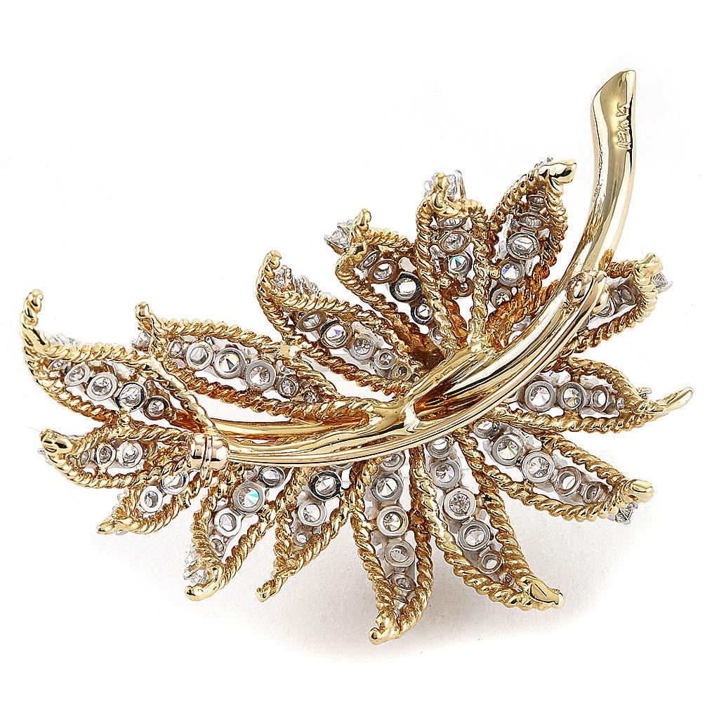 Art Deco 6.50 CTTW Diamond Leaf Style Pin in Yellow Gold For Sale