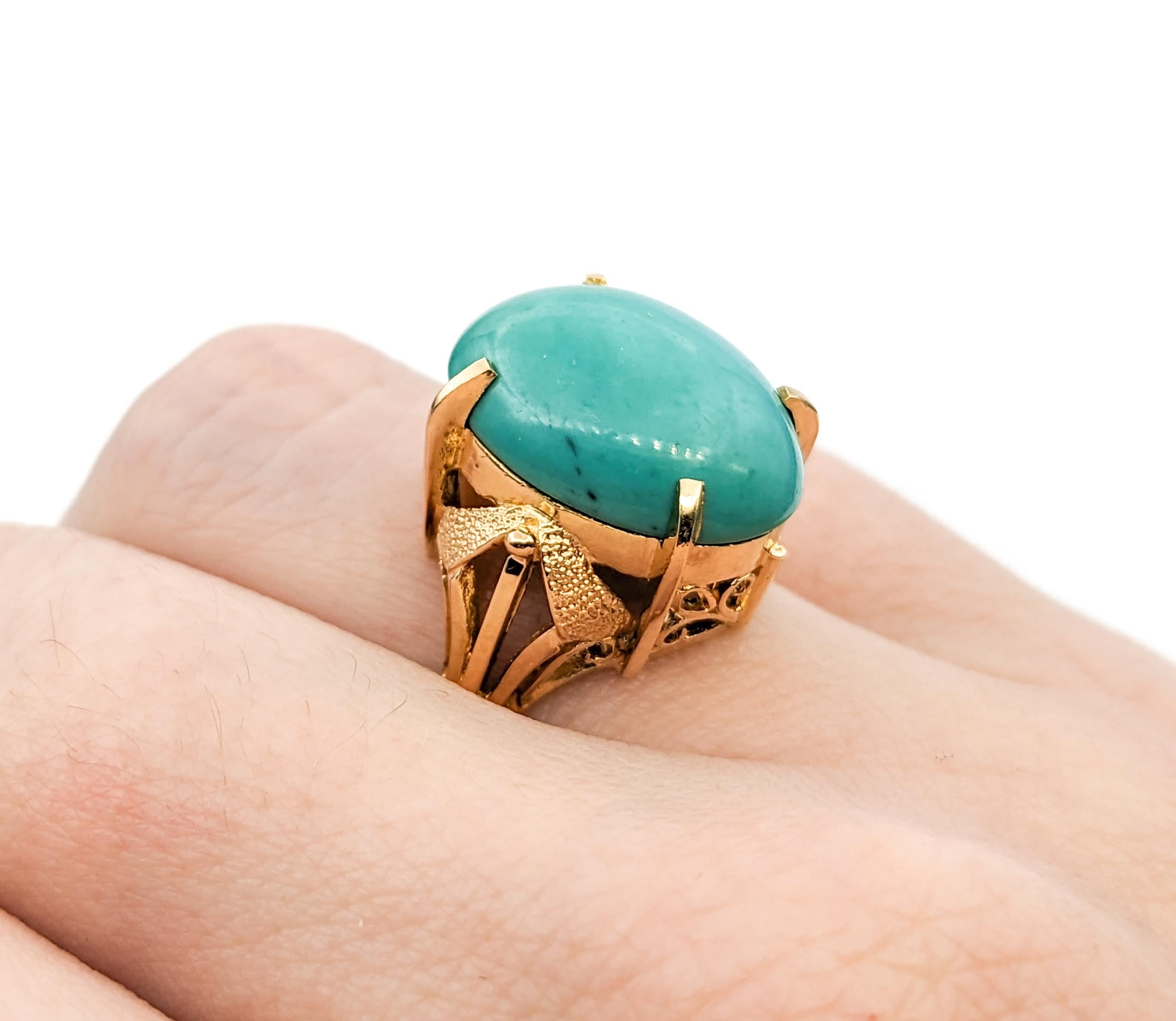 6.50ct Cabochon Turquoise In Yellow Gold In Excellent Condition For Sale In Bloomington, MN