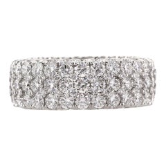 Fascia per l
eternità a tre file di diamanti taglio brillante rotondo da 6,50 carati in oro bianco 18 carati Fascia per l
eternità a tre file di diamanti taglio brillante rotondo da 6,50 carati in oro bianco 18 carati