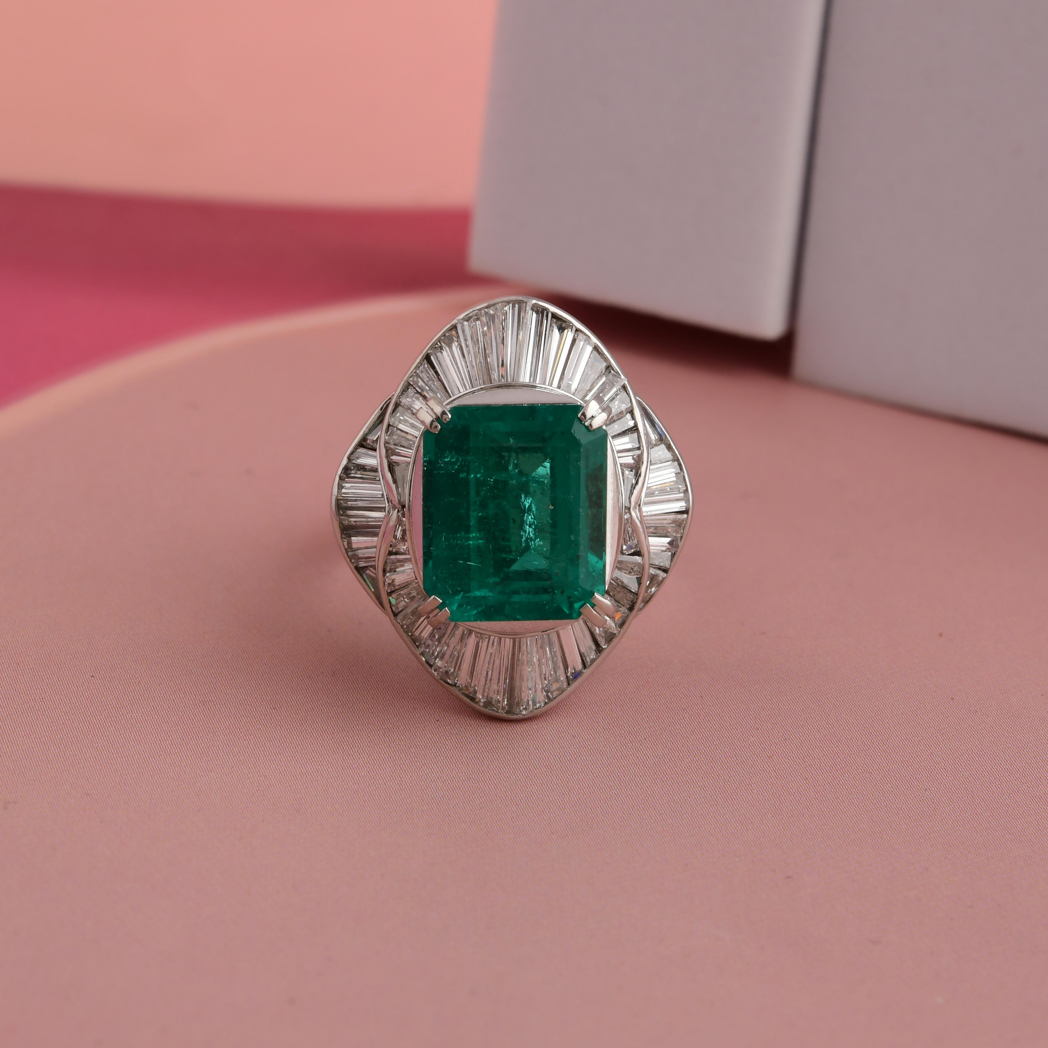 For Sale:  6.51 Carat Colombian Emerald 4 Carat VS Clarity Diamond Platinum Cocktail Ring 3