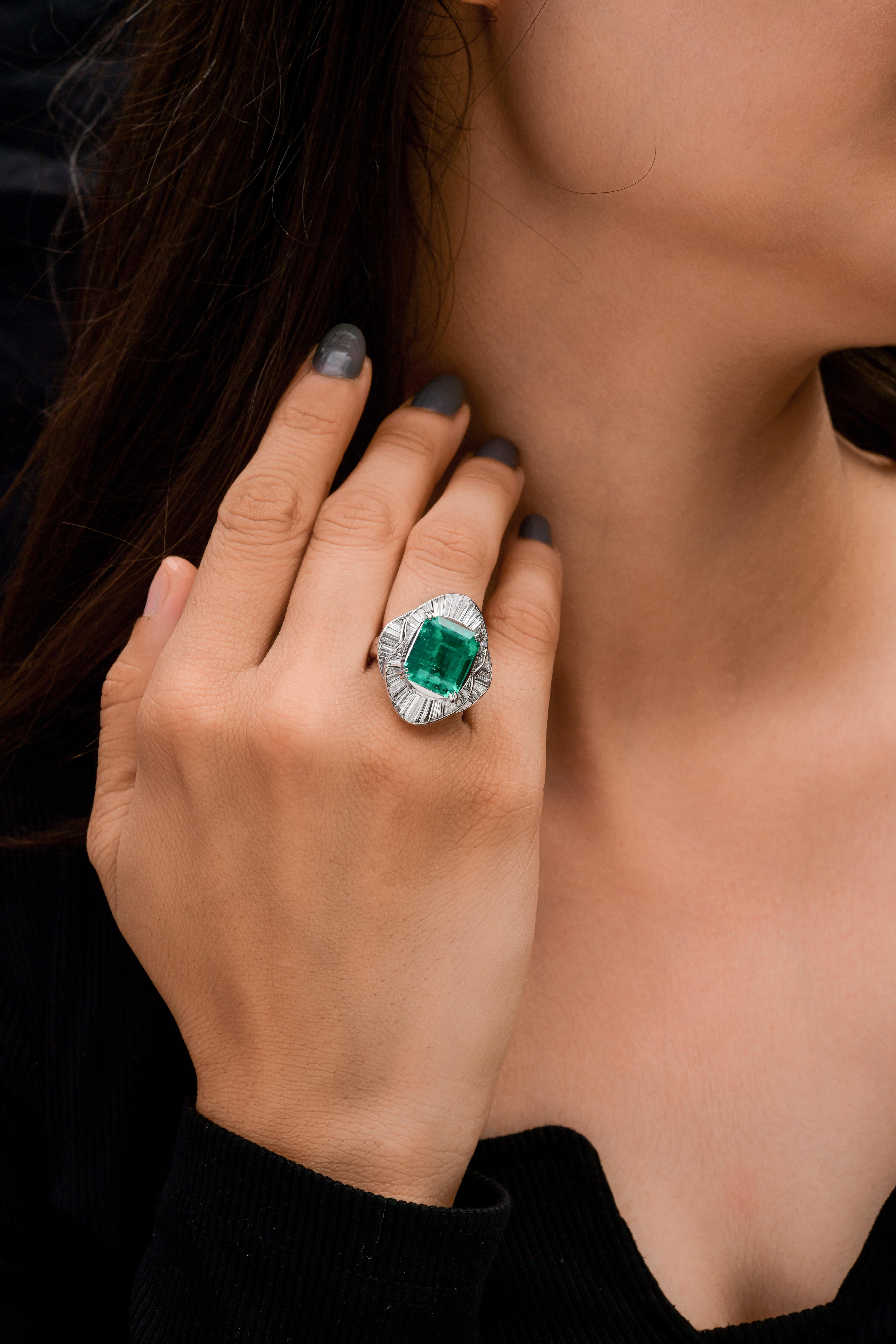 For Sale:  6.51 Carat Colombian Emerald 4 Carat VS Clarity Diamond Platinum Cocktail Ring 7