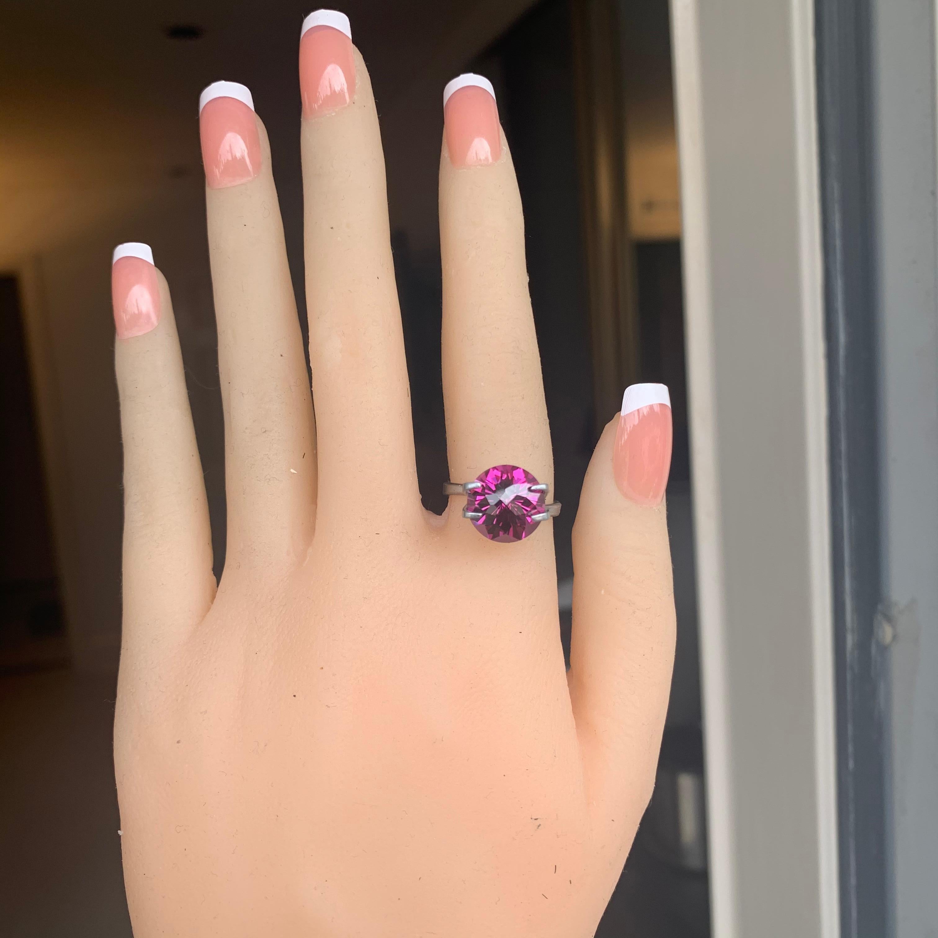 6,51 Karat Lila Rhodalit Granat Loser Edelstein 

Can gemacht werden für jede Fingergröße, Anhänger, ect..., wird dies gemacht werden, um zu bestellen und dauert etwa 2-4 Wochen ab Kunden endgültige Design Genehmigung. Wenn Sie einen früheren Termin