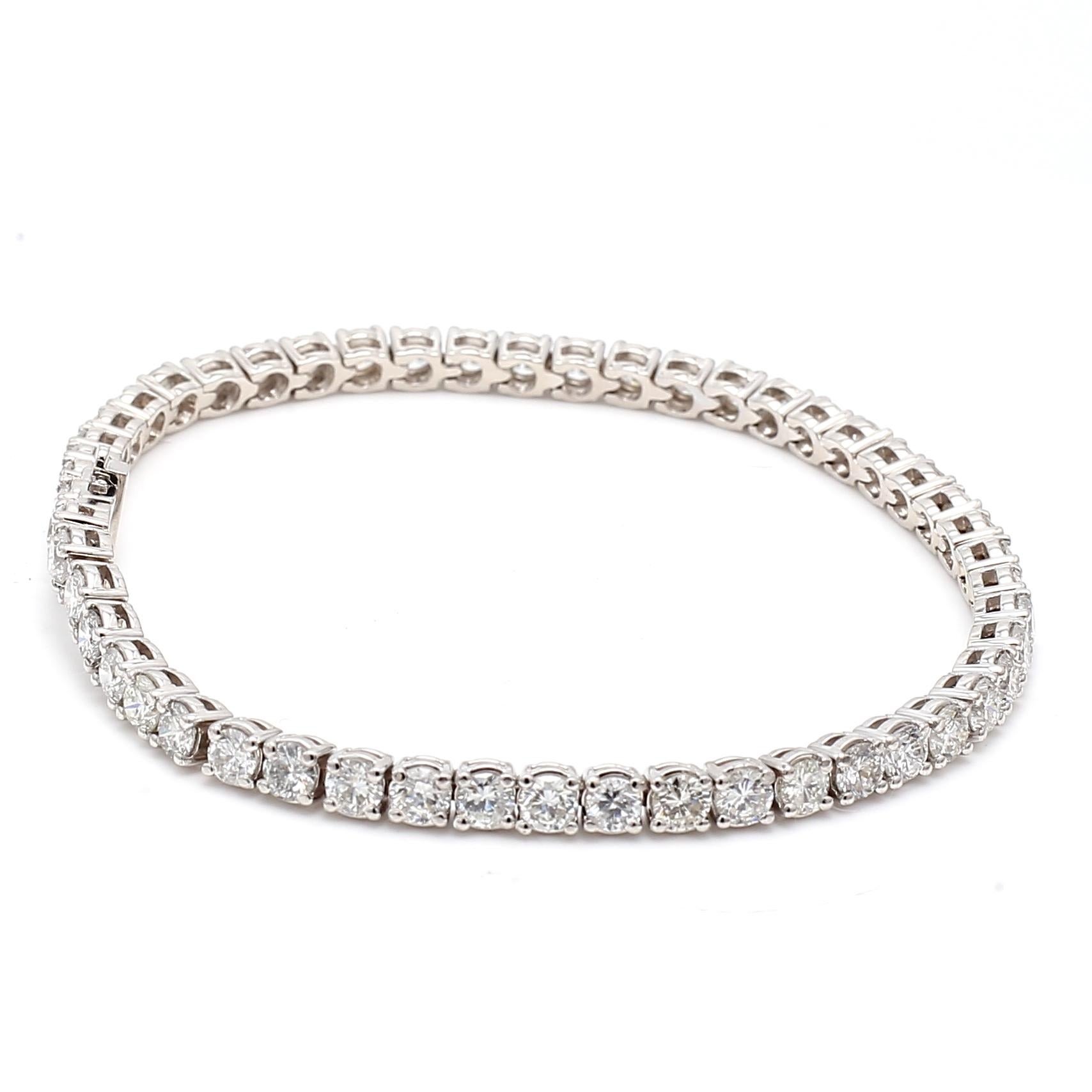 6.51 Carat Round Brilliant Diamond 14 Karat White Gold Tennis Bracelet In Good Condition For Sale In New York, NY