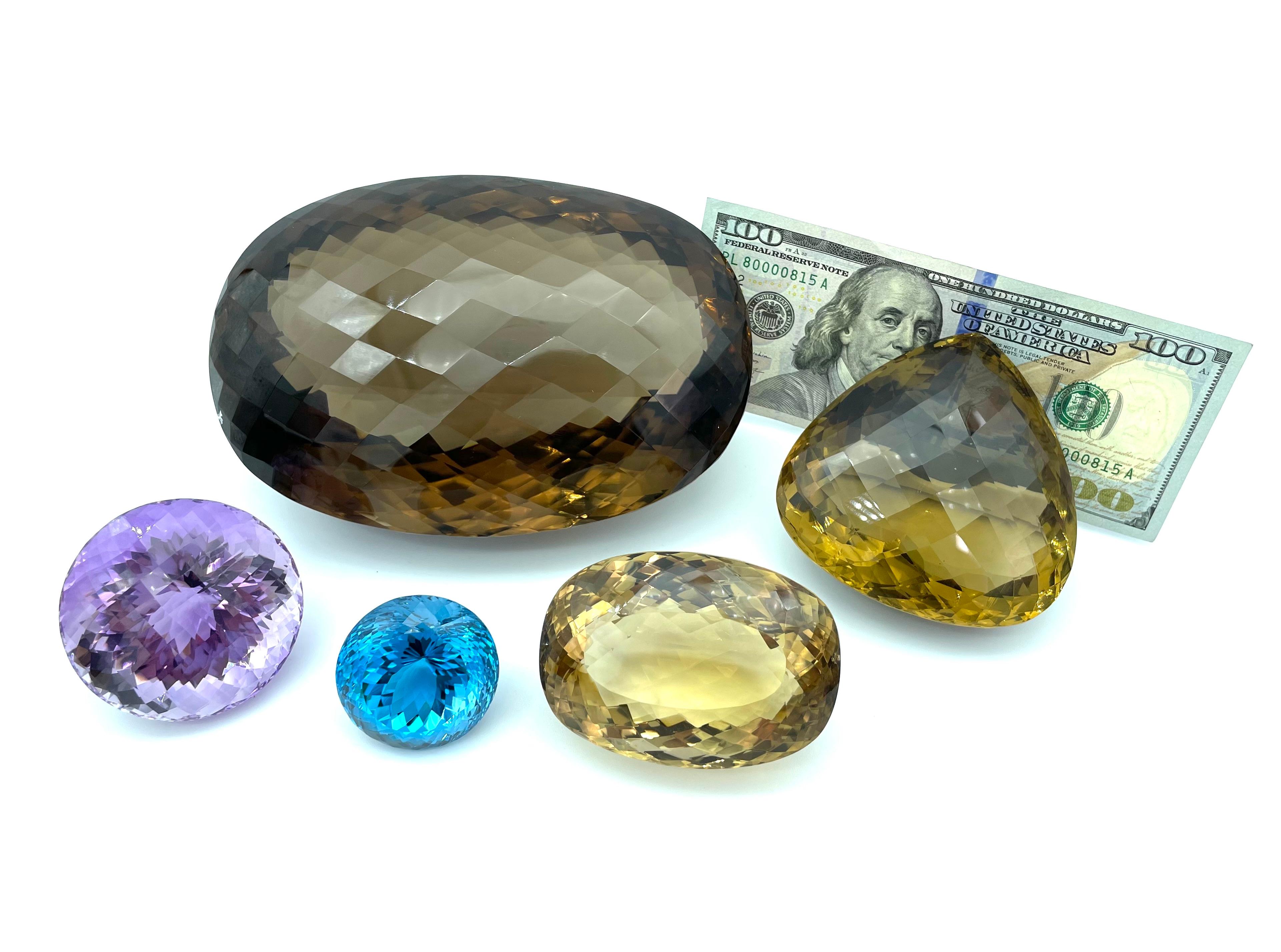 651 Carat Round Faceted Checkerboard Amethyst Collector Gemstone  For Sale 3