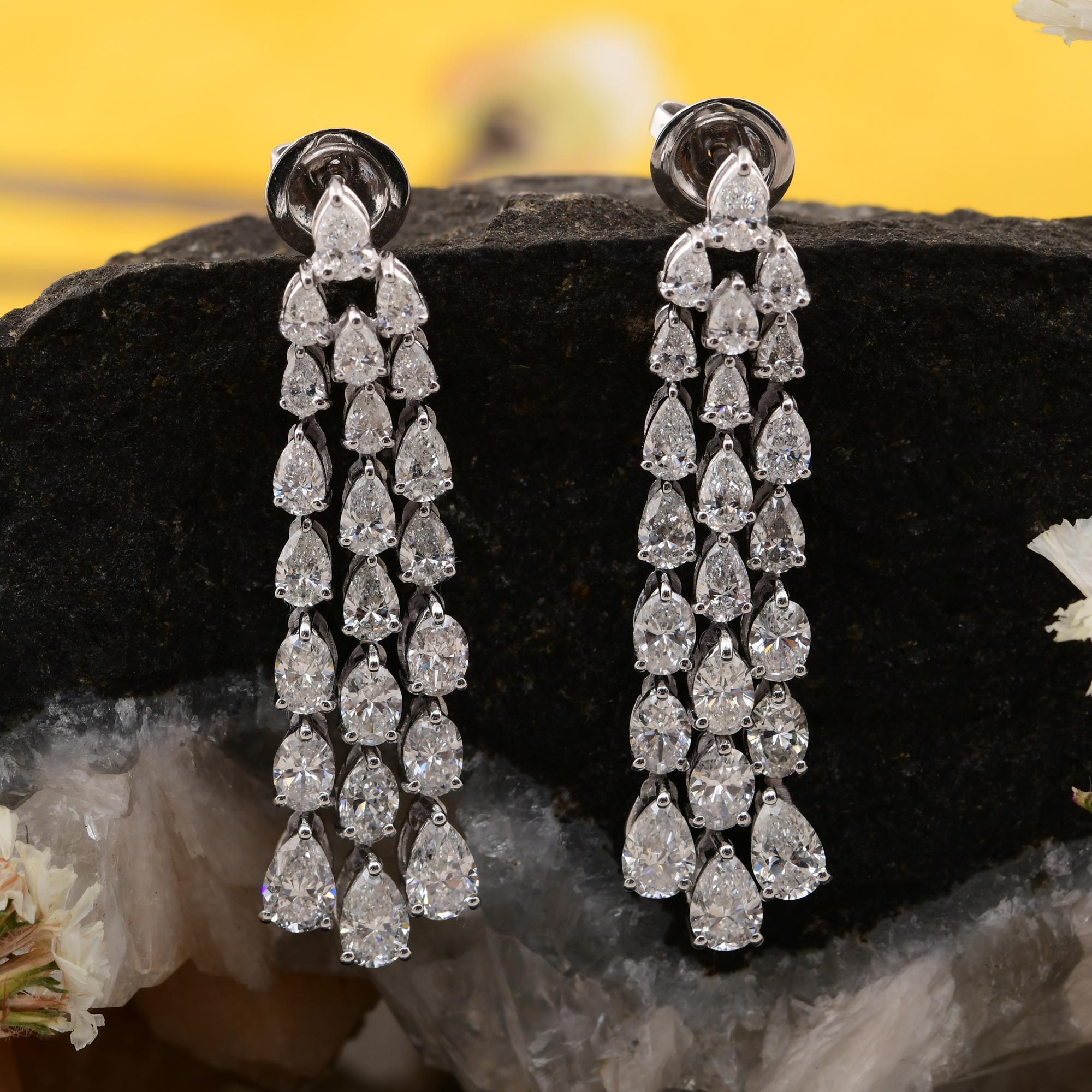 6,51 Carati SI/H Pear Oval Brilliante Diamante Orecchini a lampadario in oro bianco 14k In condizioni Nuovo in vendita a Diera, Dubai