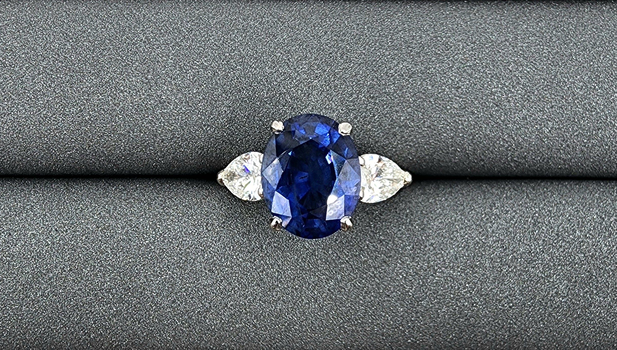 6.51 ct Diamond Sapphire Ring
