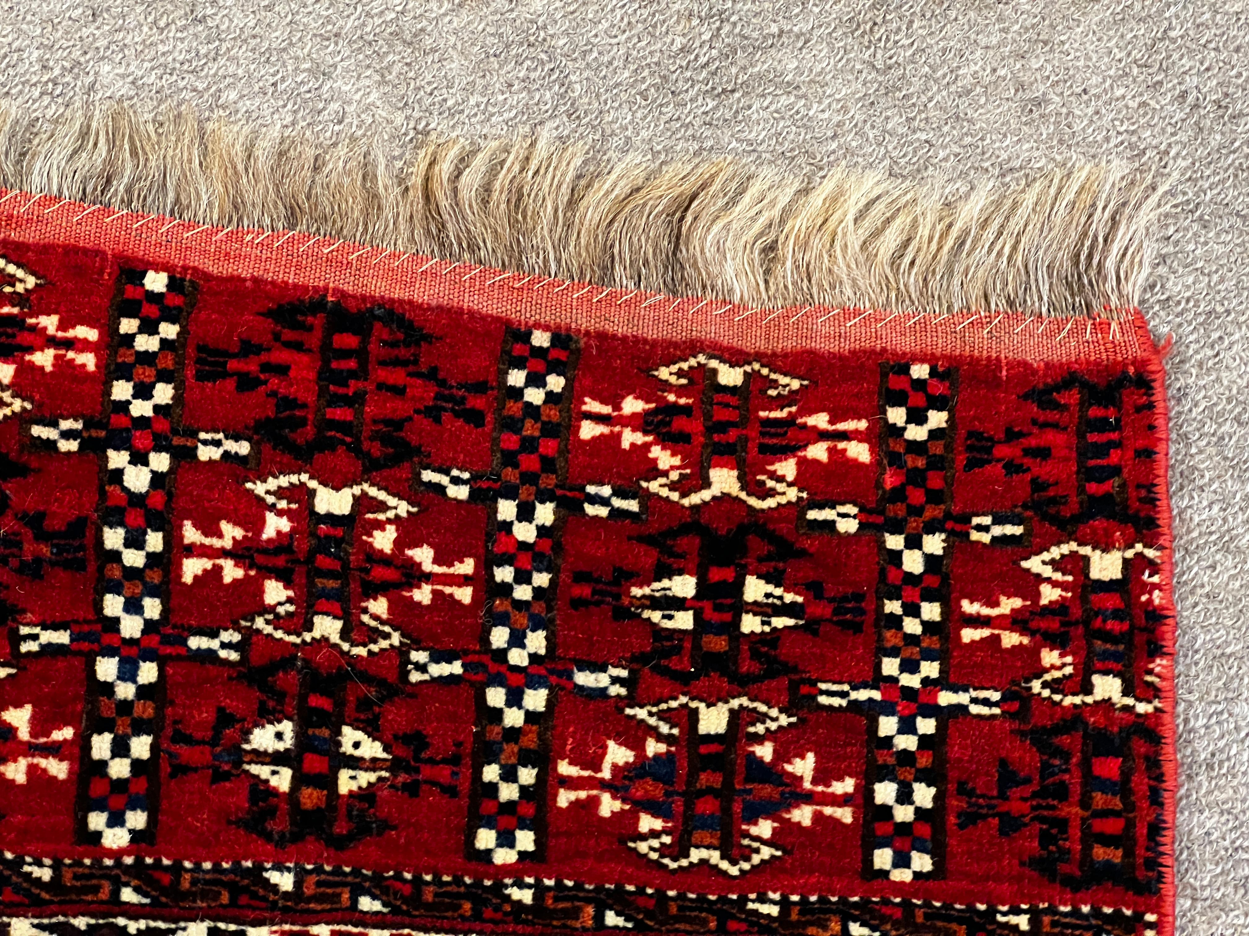 651 - Turkmène Tekke Chuval Teppich:: 19. Jahrhundert im Angebot 6