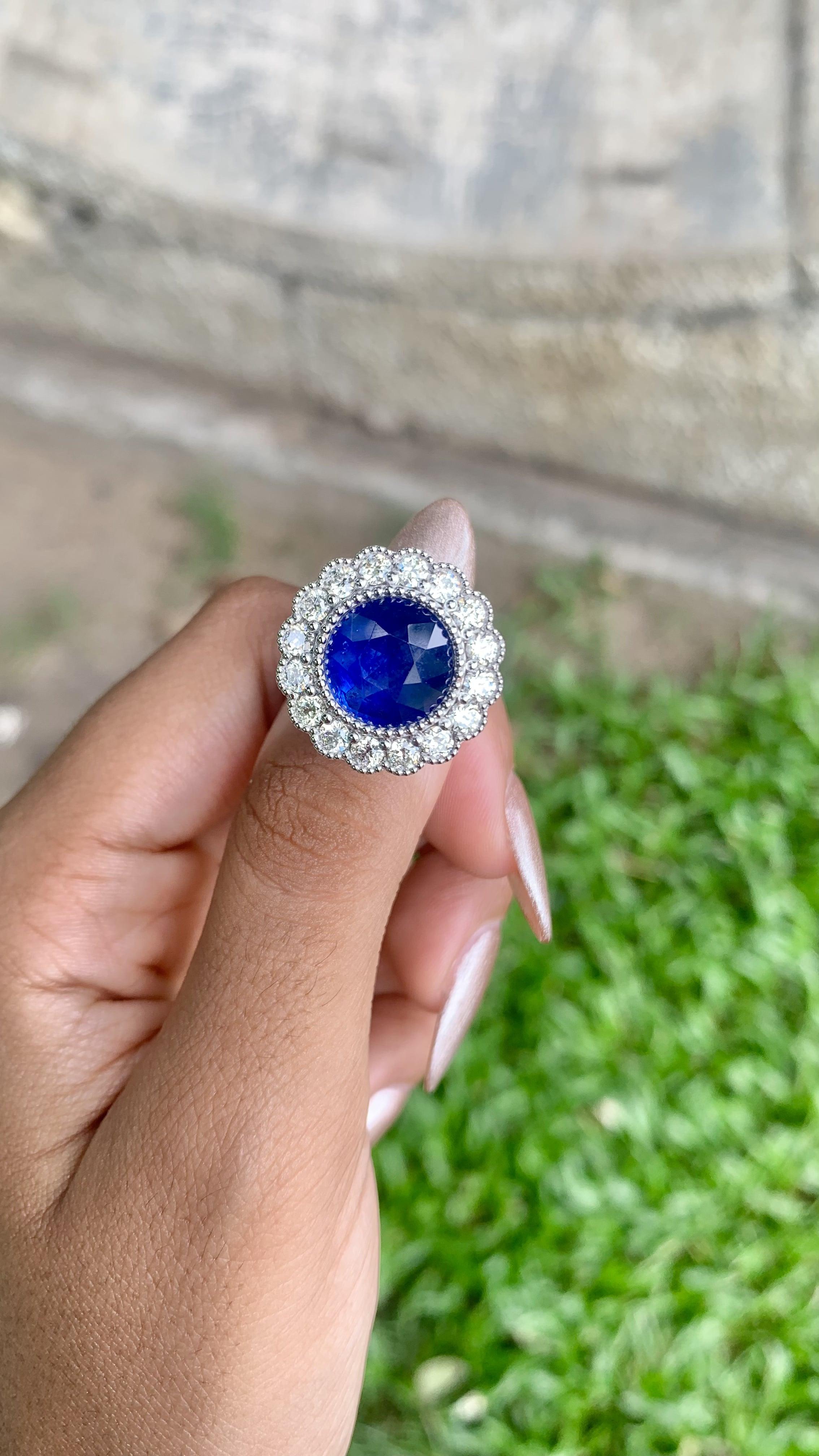 6.52 Ct Round Ceylon Sapphire Ring with Old Mine Cut Diamonds in 18K White Gold For Sale 4