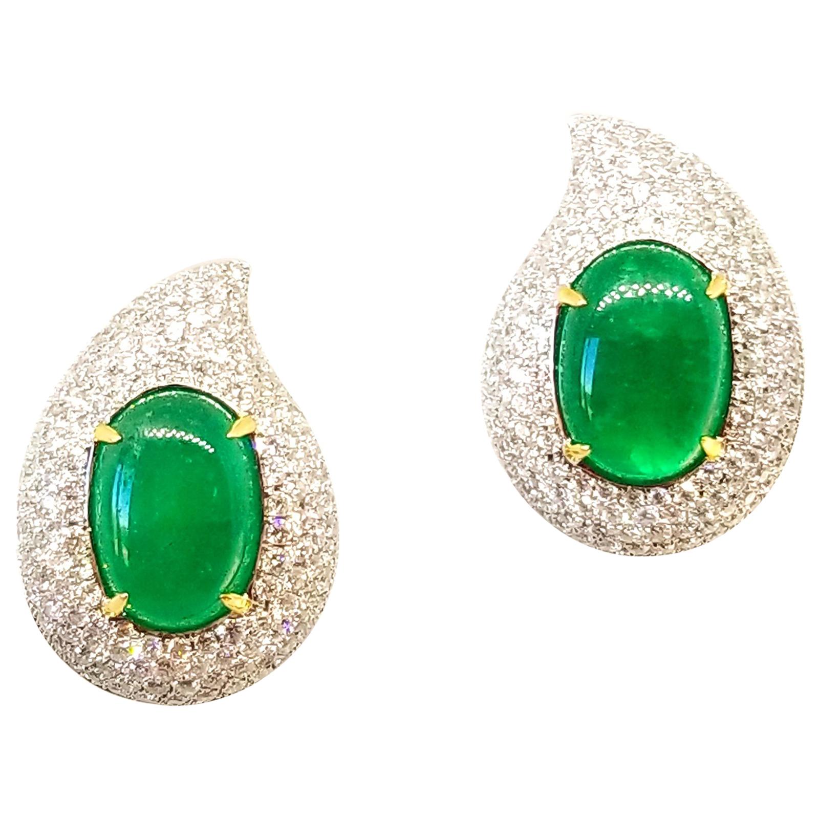 6.52 Carat Emerald 2 Carat Diamond Classic Earrings 18 Karat White Yellow Gold
