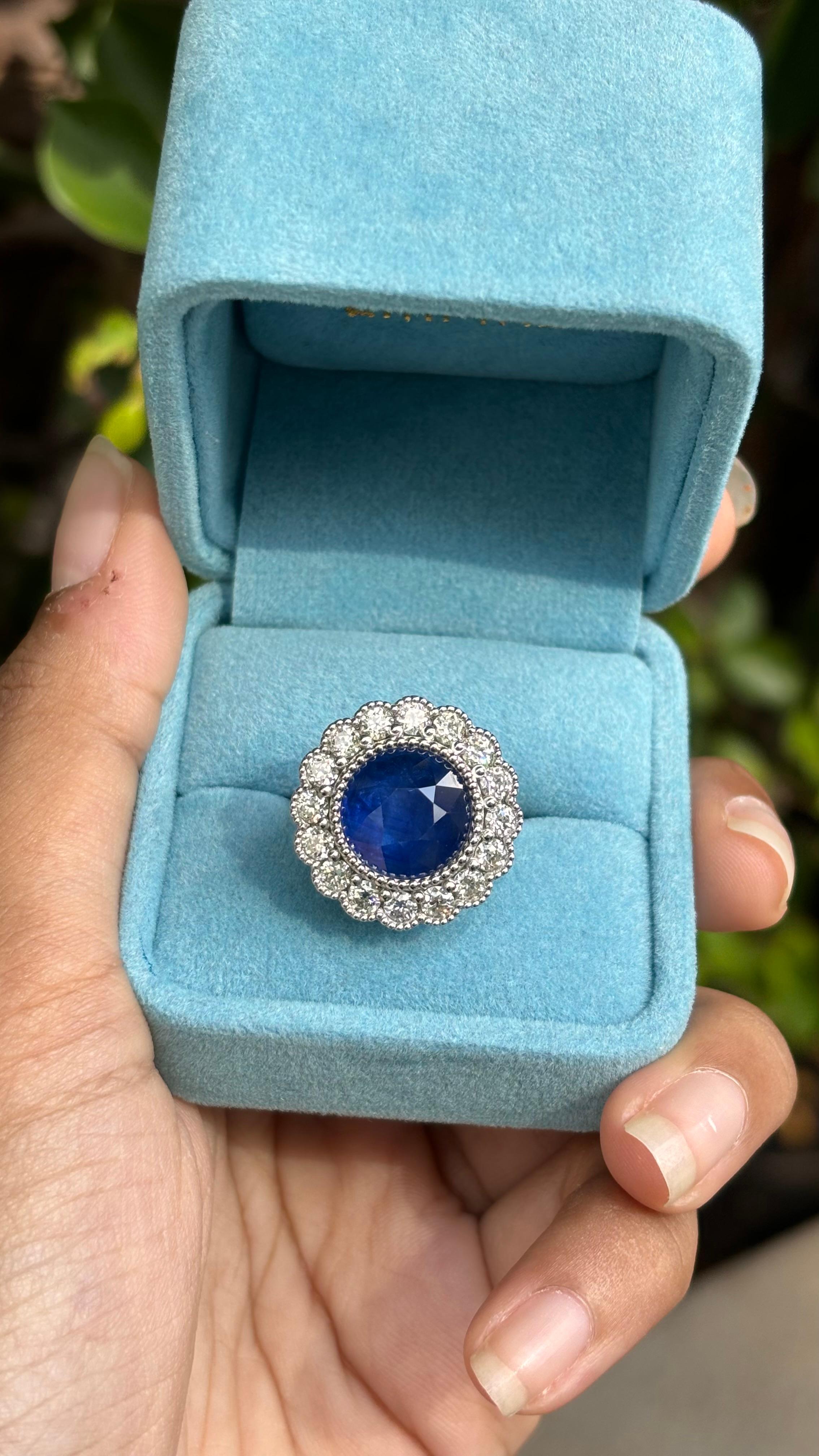 6.52 Ct Round Ceylon Sapphire Ring with Old Mine Cut Diamonds in 18K White Gold In New Condition For Sale In Bangkok, TH