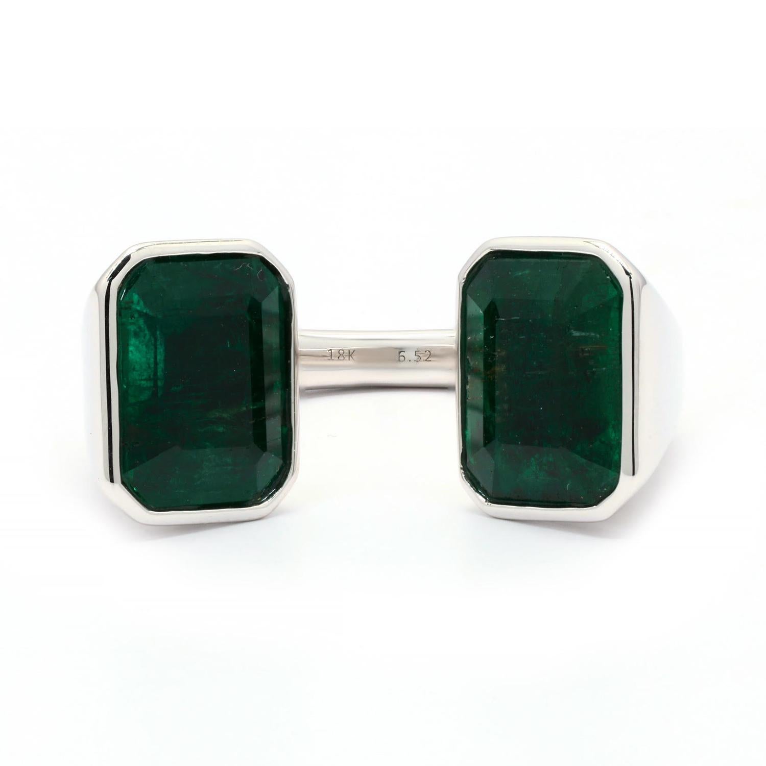Art Deco 6.52ct Twin Emerald Ring Made In 18k White Gold For Sale