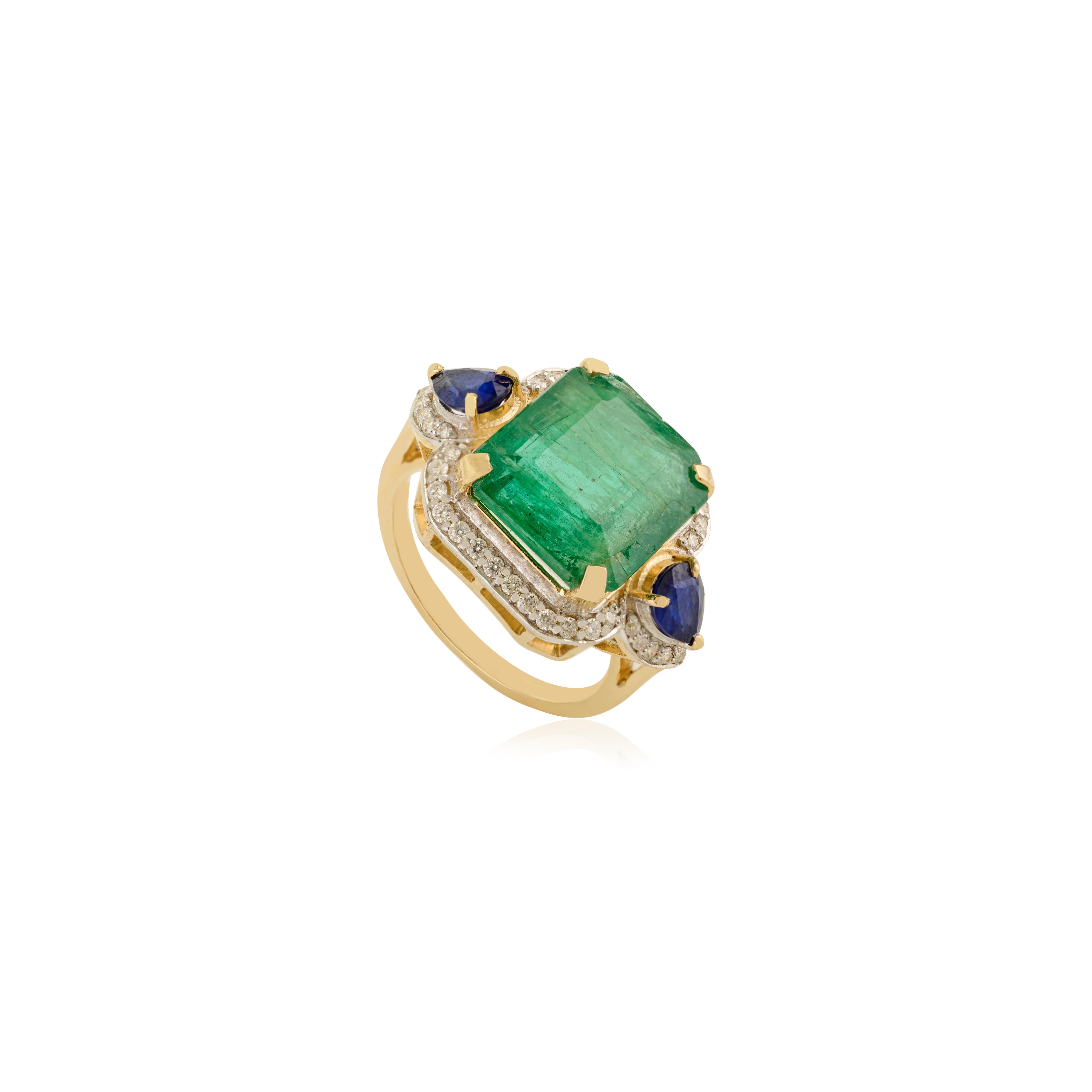 Im Angebot: 6,53 Karat Smaragd Saphir und Diamant Statement Cocktail Ring in 14K Gelb () 7