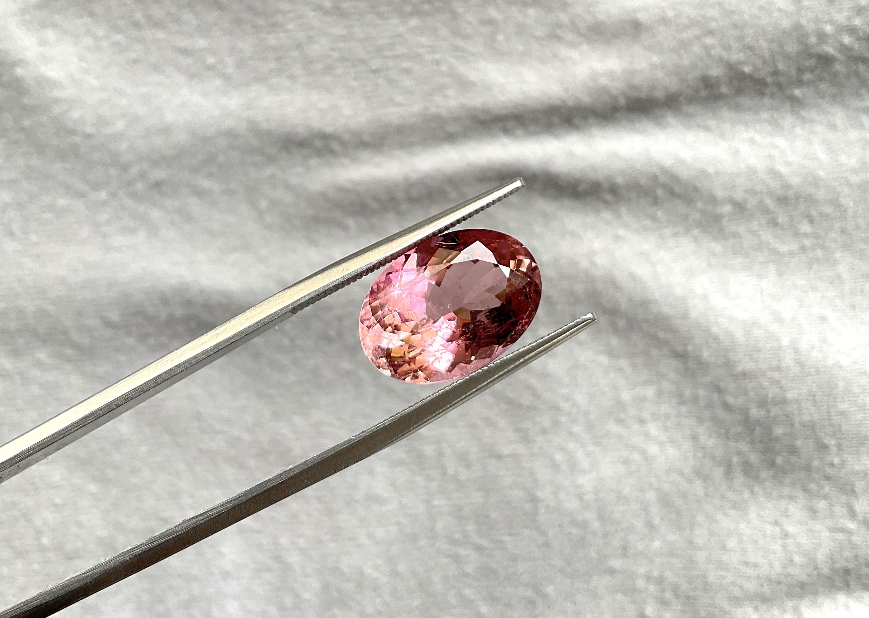 6.53 Carats Pink Tourmaline Oval Faceted cut stone Fine Jewelry Natural Gemstone For Sale 2
