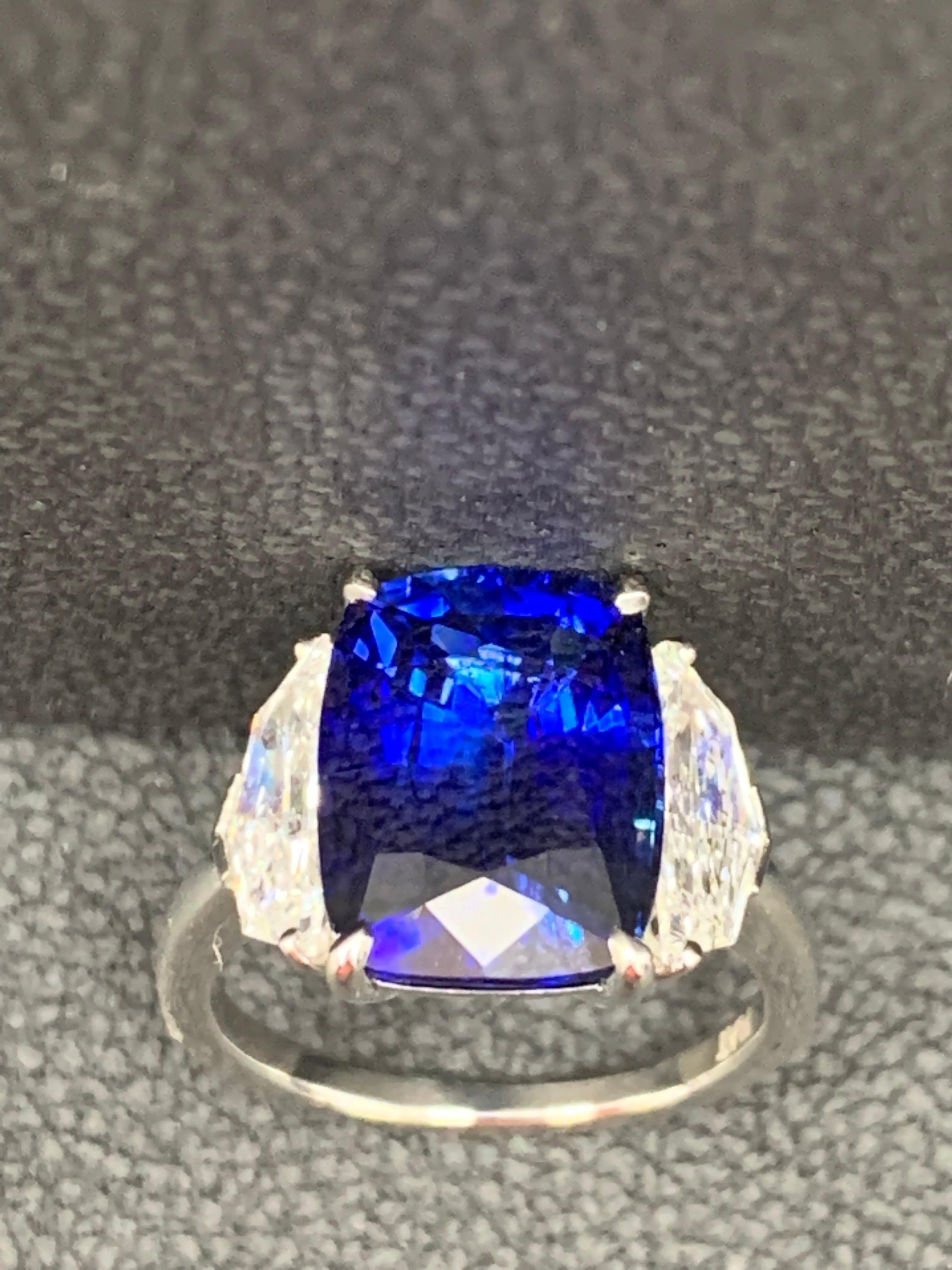 6.54 Carat Blue Sapphire and Diamond Three-Stone Engagement Ring in Platinum For Sale 1