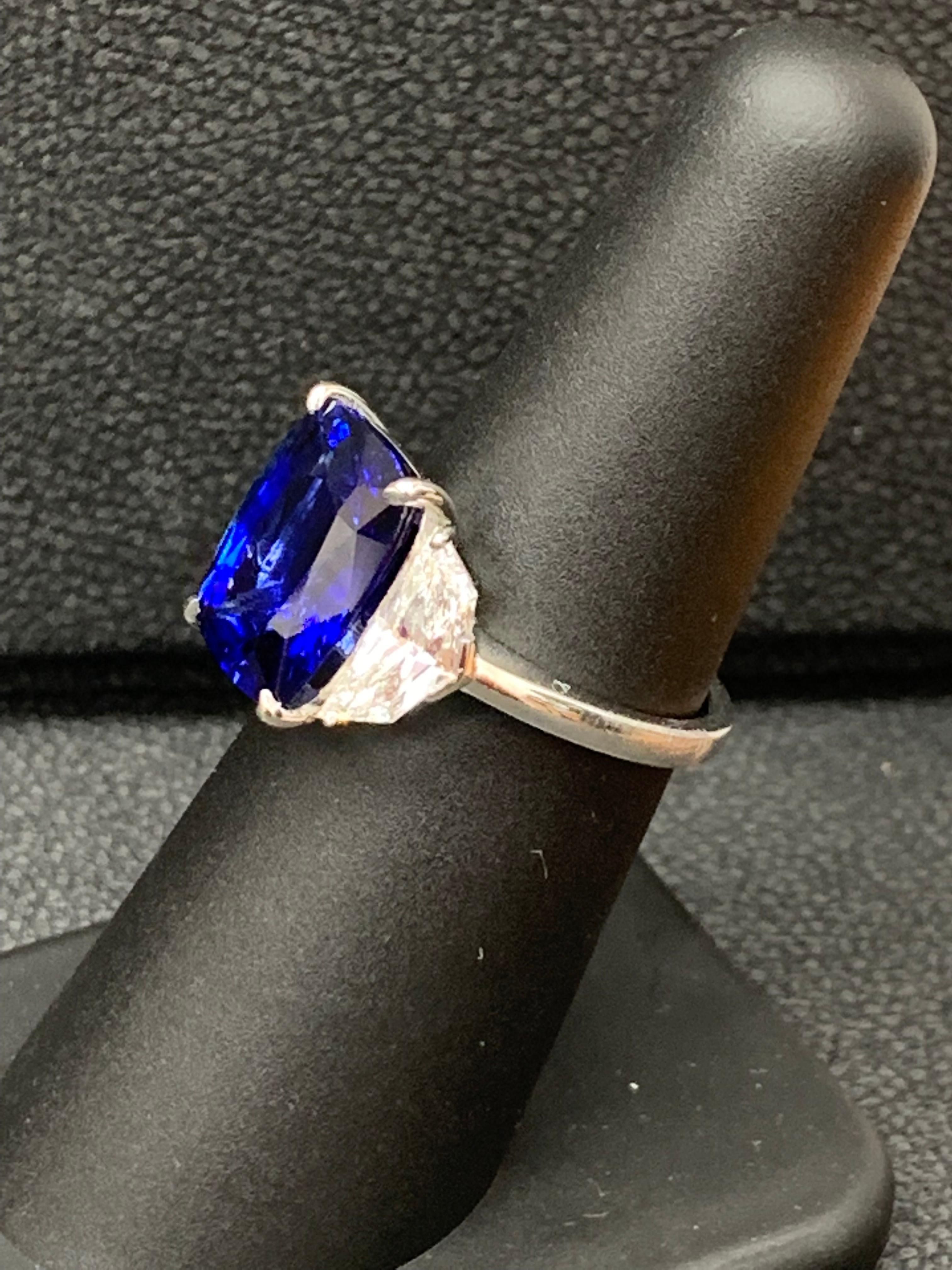 6.54 Carat Blue Sapphire and Diamond Three-Stone Engagement Ring in Platinum For Sale 3