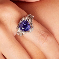 Bague cocktail en platine avec tanzanite de 6,54 carats et diamants, en stock