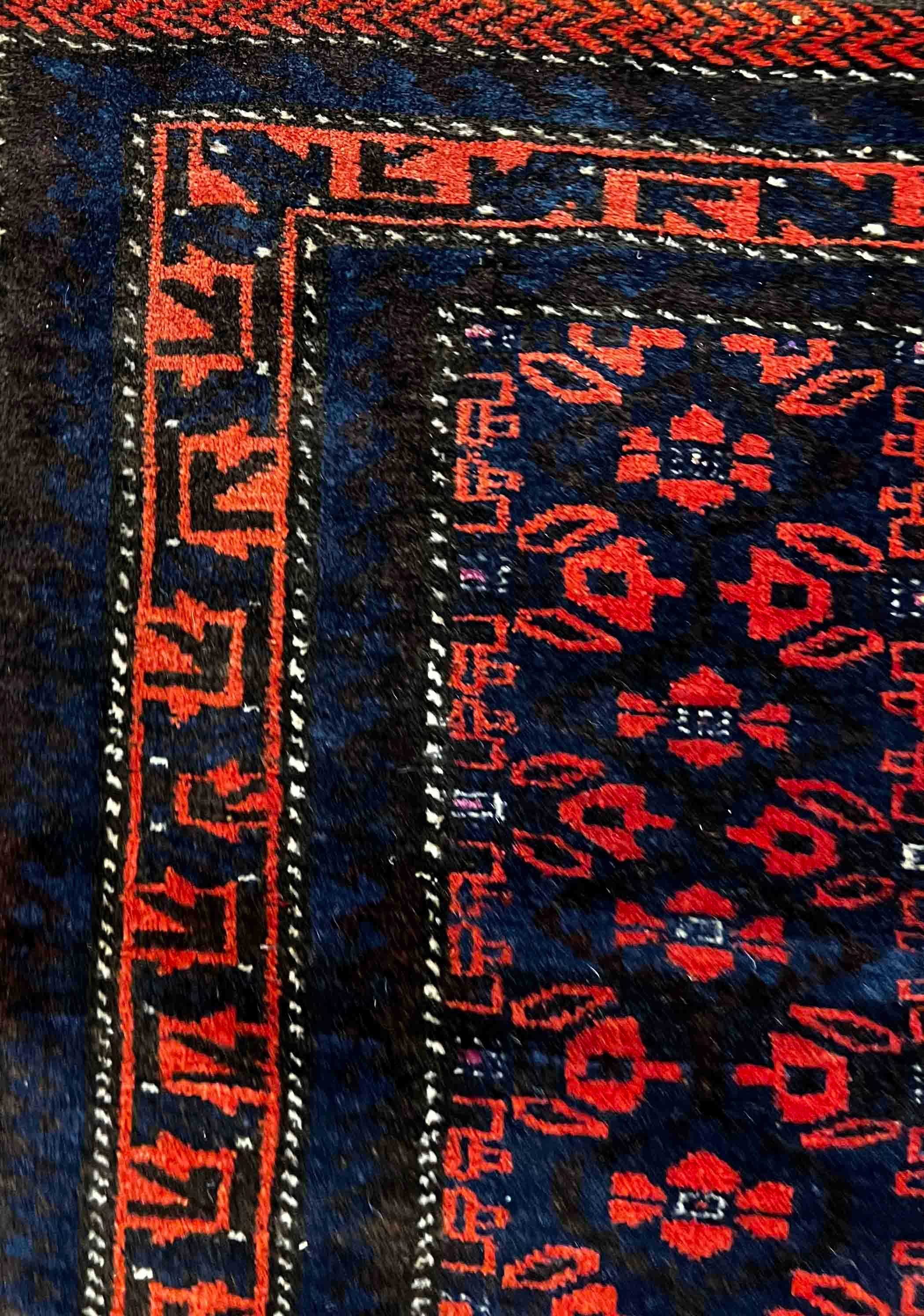 654 - Hübsche kleine Bukhara-Satteltasche mit schönem Design und Farben im Angebot 3