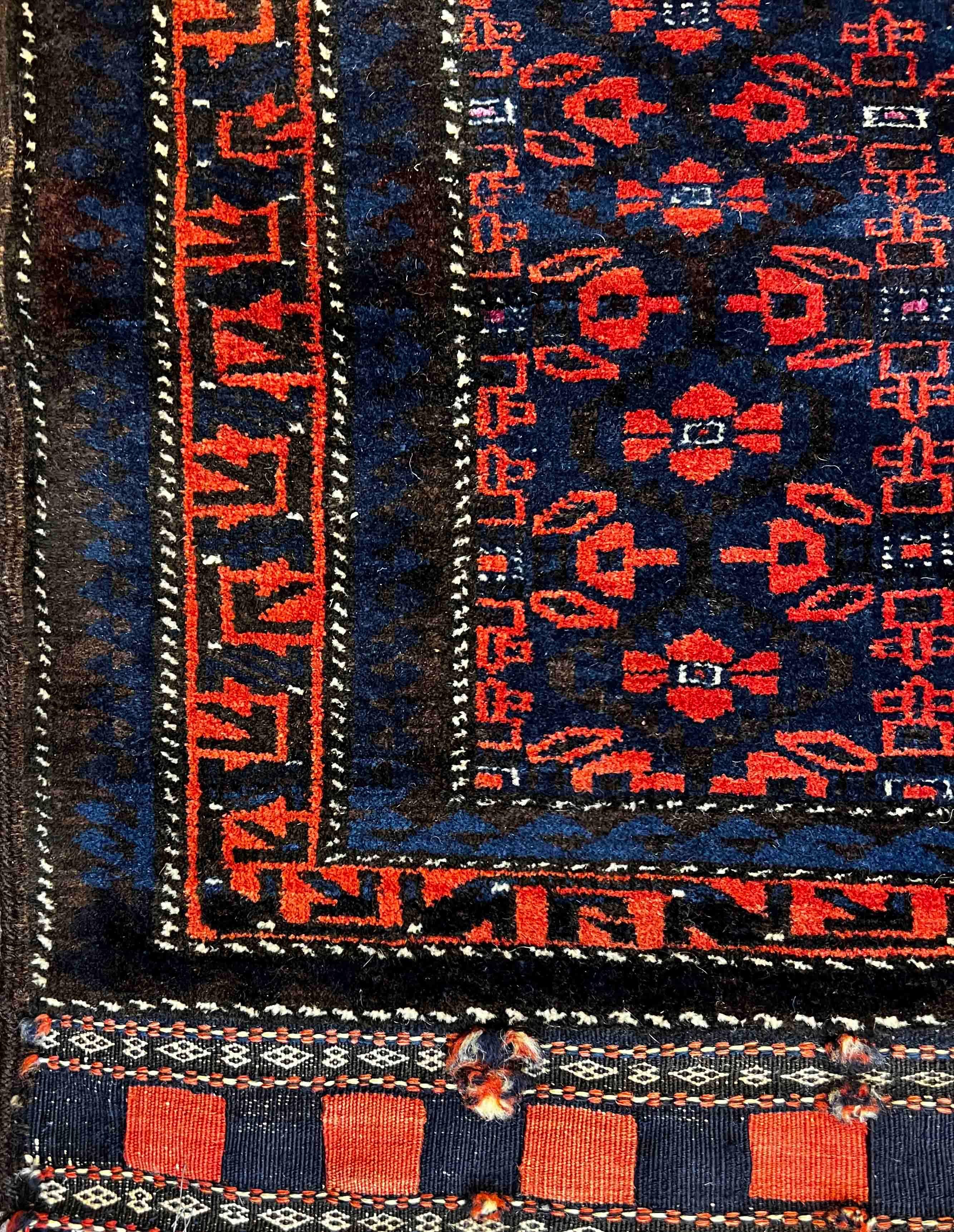 654 - Hübsche kleine Bukhara-Satteltasche mit schönem Design und Farben (Wolle) im Angebot