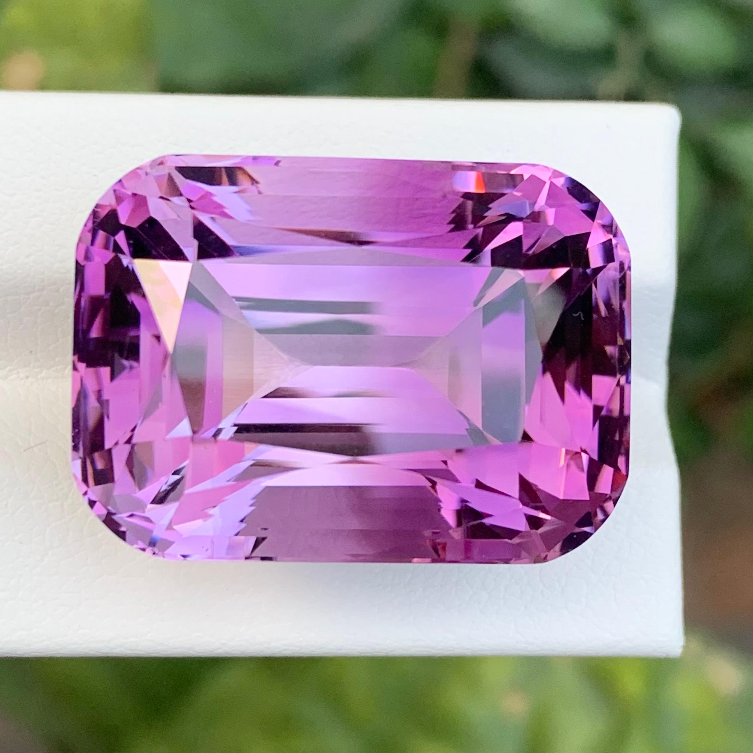 65,45 Karat Spektakuläre Natürliche Lose Amethyst Cushion Form Edelstein im Angebot 4
