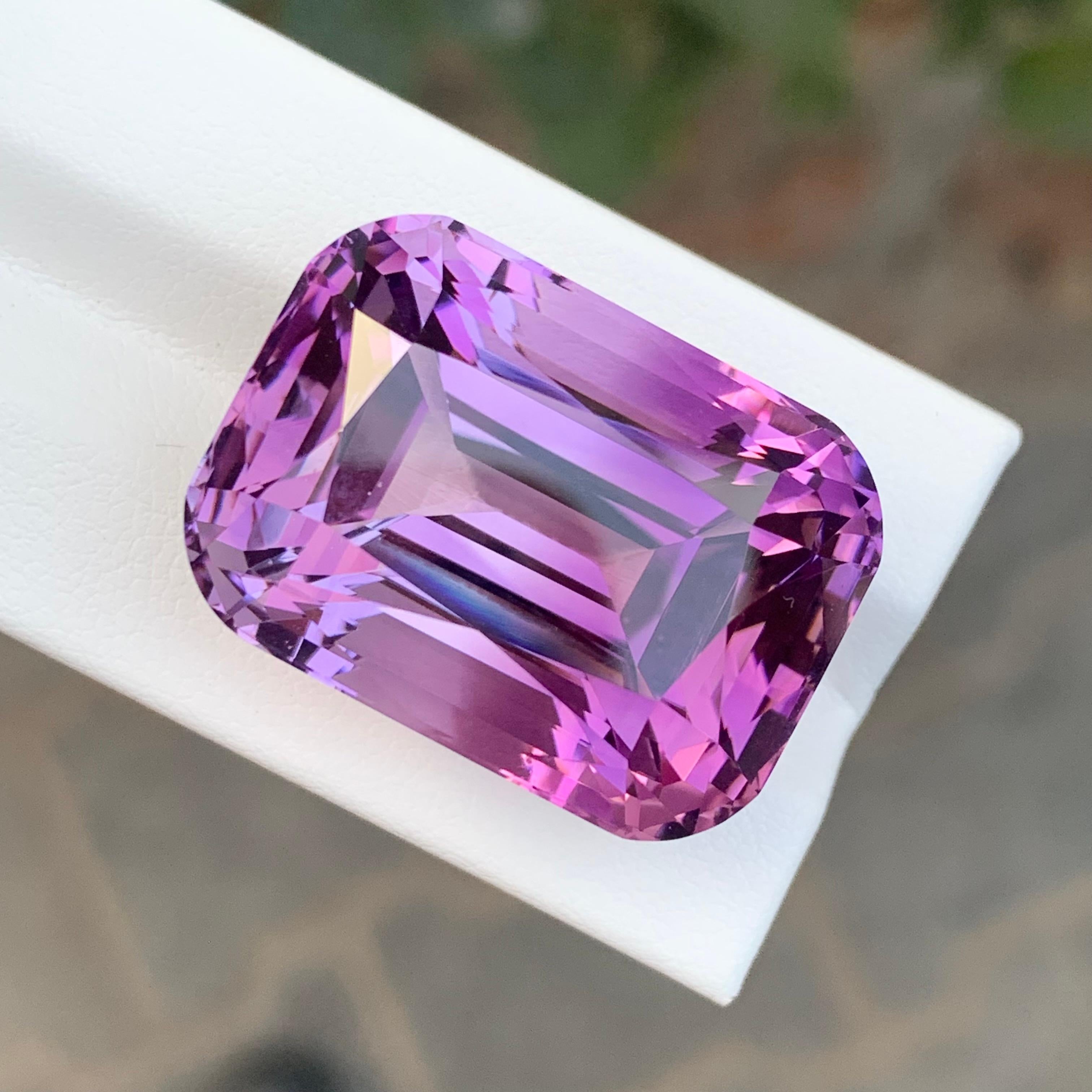 65,45 Karat Spektakuläre Natürliche Lose Amethyst Cushion Form Edelstein (Arts and Crafts) im Angebot