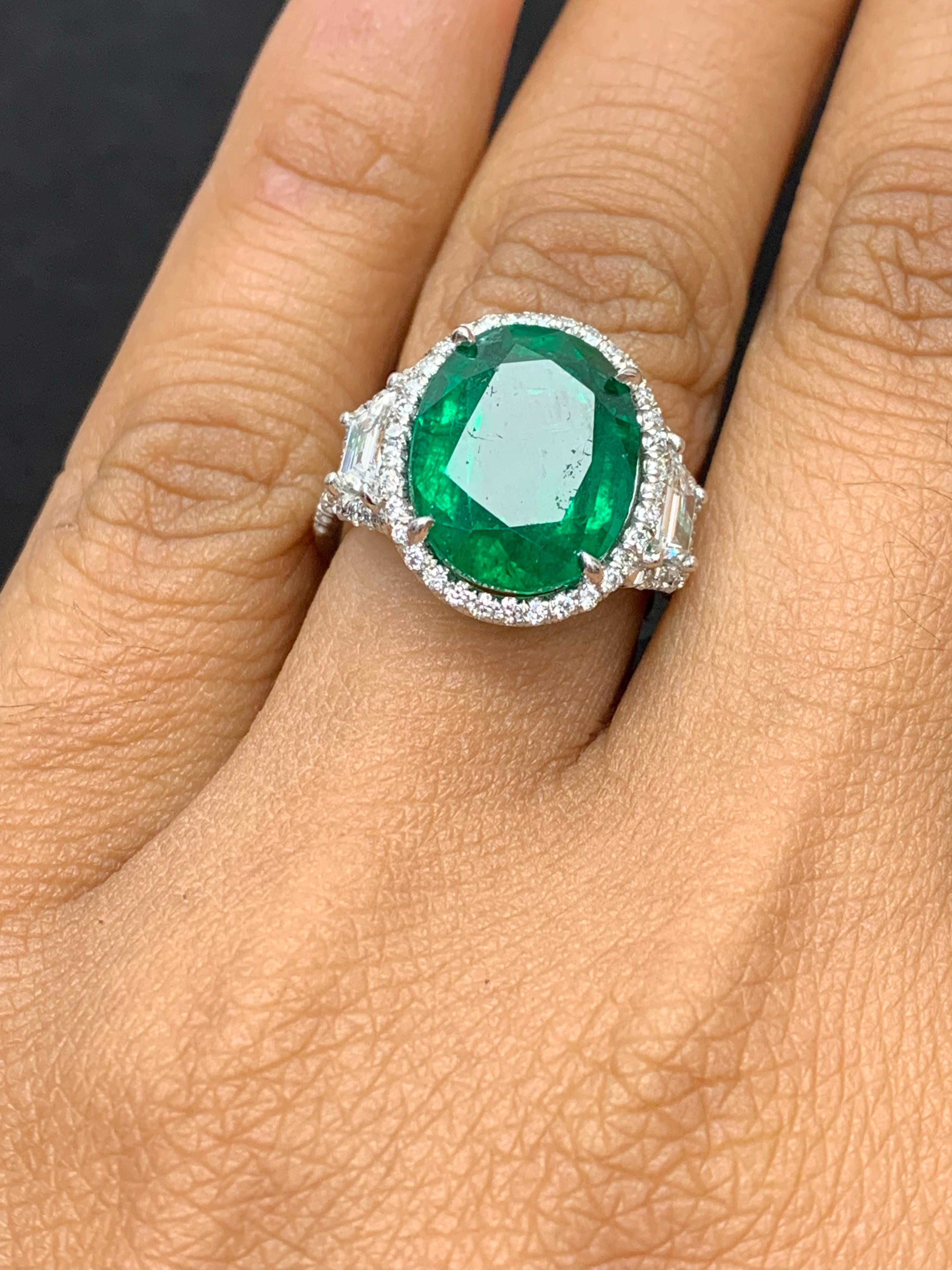 6.55 Carat Cushion Cut Emerald and Diamond Engagement Ring in Platinum For Sale 11
