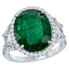 Anillo de compromiso de esmeralda y diamantes talla cojín de 6,55 quilates en platino
