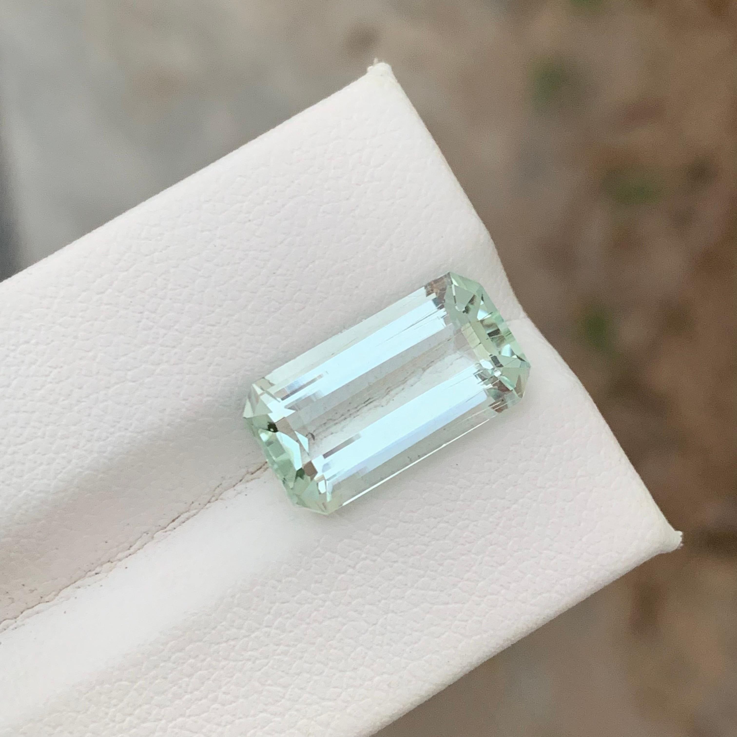Arts and Crafts 6.55 Carat Natural Faceted Green Aquamarine Beryl Ring Gem Emerald Cut For Sale