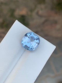 6.55 Carat Natural Loose Aquamarine Goshenite Cushion Cut Gemstone