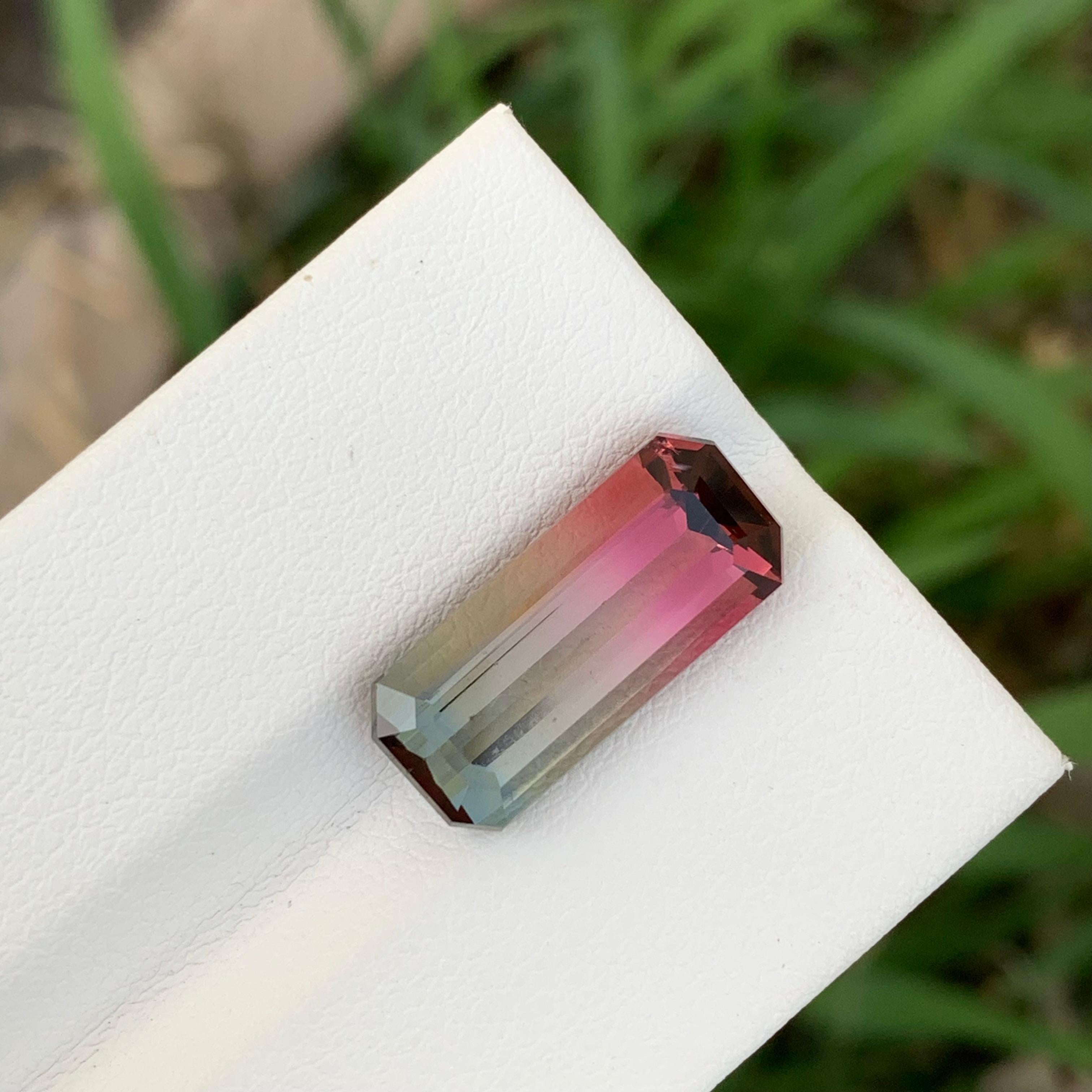 6.55 Karat natürlicher loser, mehrfarbiger Turmalin in Smaragdform für Schmuck (Smaragdschliff) im Angebot