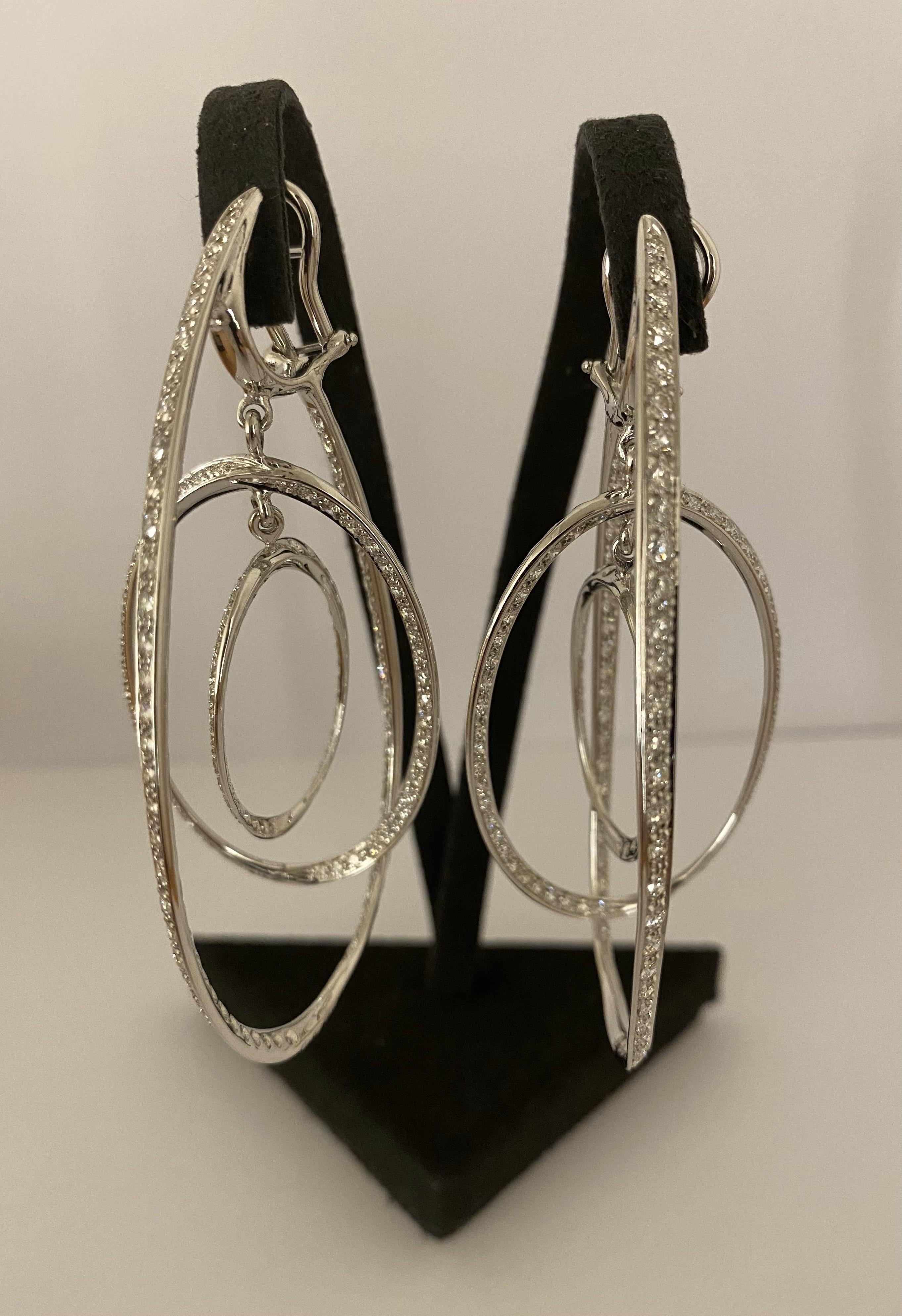 Women's or Men's SCAVIA ASTROLABIO 18K White Gold And Diamonds Pavè Earrings For Sale
