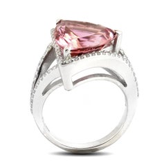 Gema Turmalina Rosa Natural 6,56 cts en Anillo de Oro Blanco de 14K con Diamantes