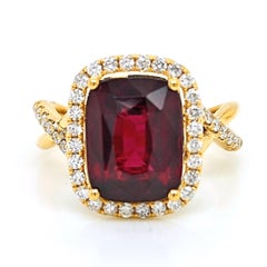 6.56 Rhodolite Garnet Round Diamond Yellow Gold Ring