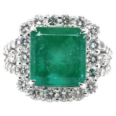 6.57 Carat Natural Emerald and Diamond Cocktail Ring Set in Platinum