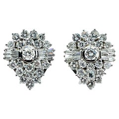 6.57 Carats Round Brilliant and Baguette Diamond Cluster Platinum Earrings