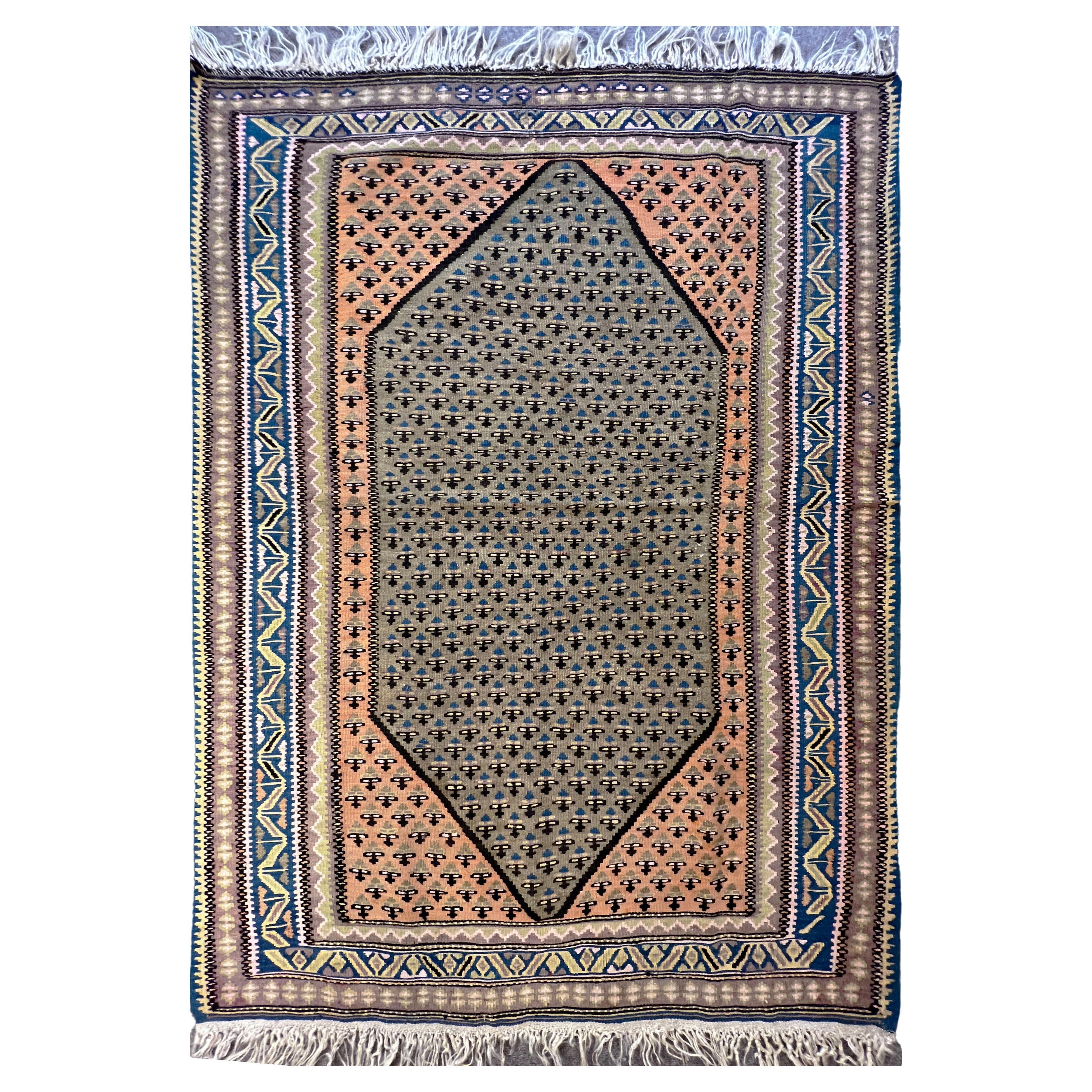 657   -  Orientalischer Kelim, 20. Jahrhundert im Angebot