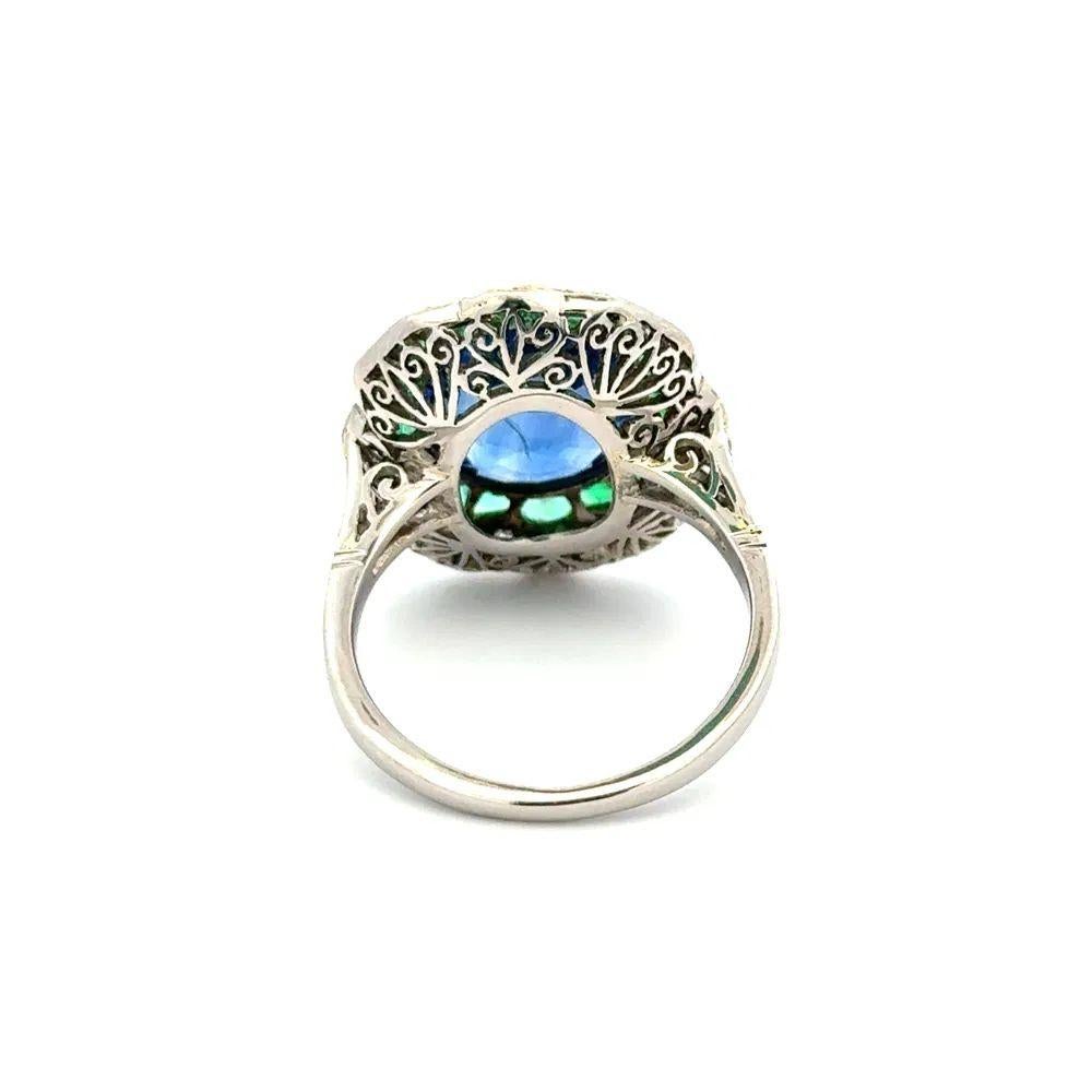 Bague fantaisie en platine avec saphir de Ceylan de 6,58 carats, certifié GIA, diamant et émeraude Excellent état - En vente à Montreal, QC
