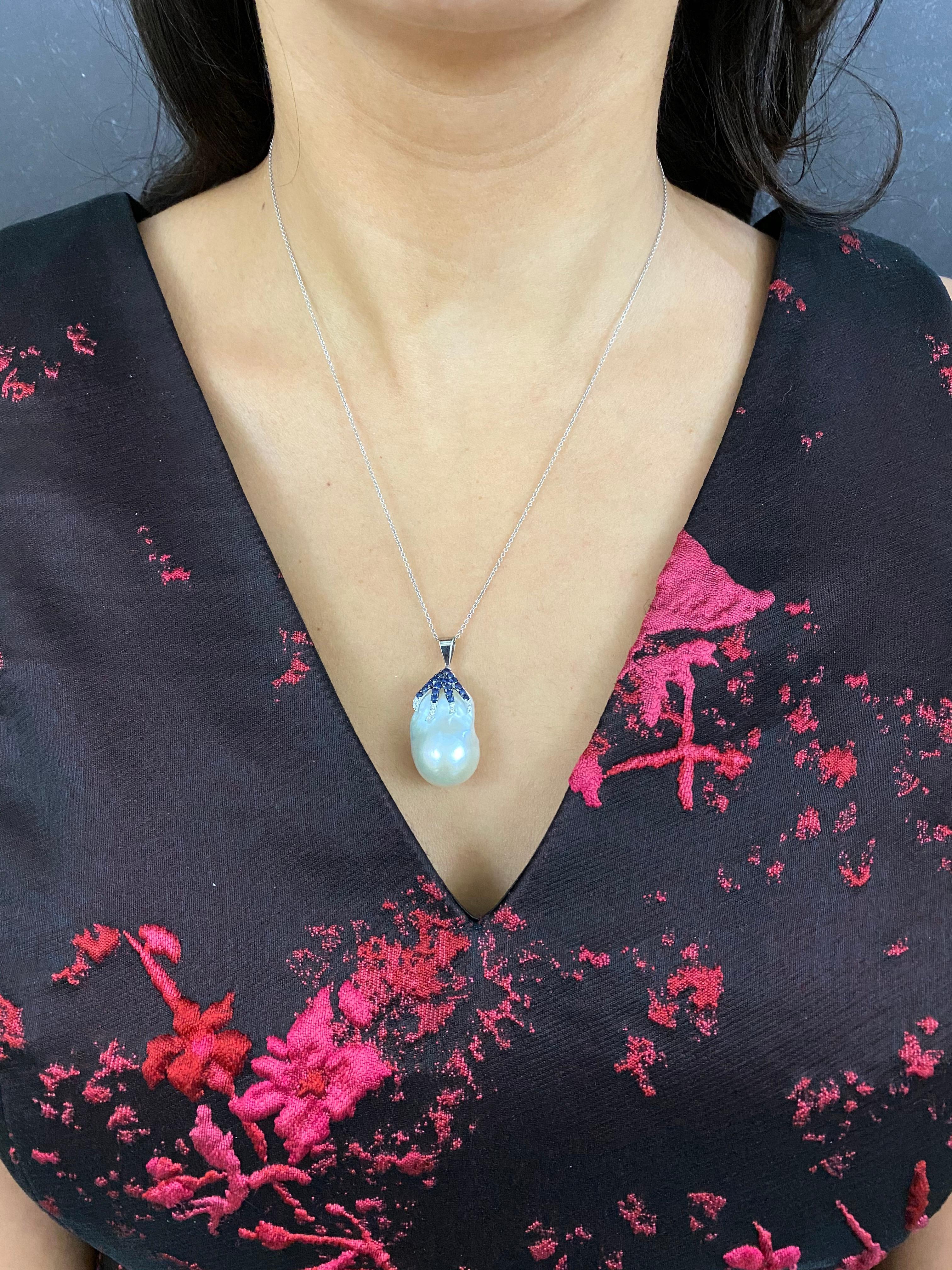Contemporary 6.58 Carat Pearl, Blue Sapphire, and White Diamond Pendant Necklace 18K Gold For Sale