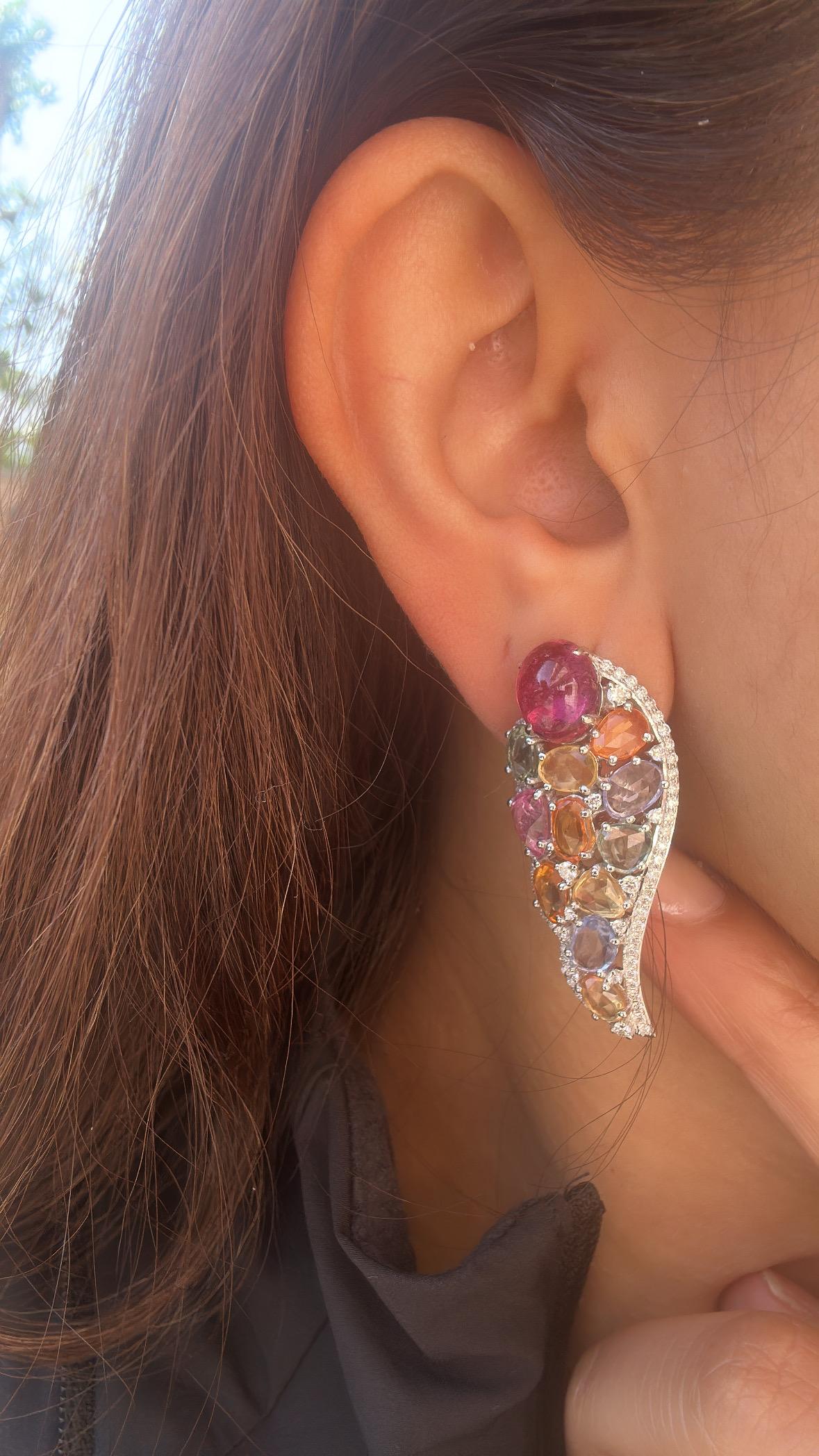 da uomo o donna 6,58 carati di tormalina cabochon, zaffiri multipli e diamanti in vendita