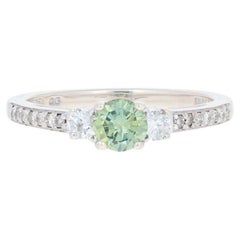 .65ctw Runder Brillant Diamant Verlobungsring Sterling Silber Bläulich Grün