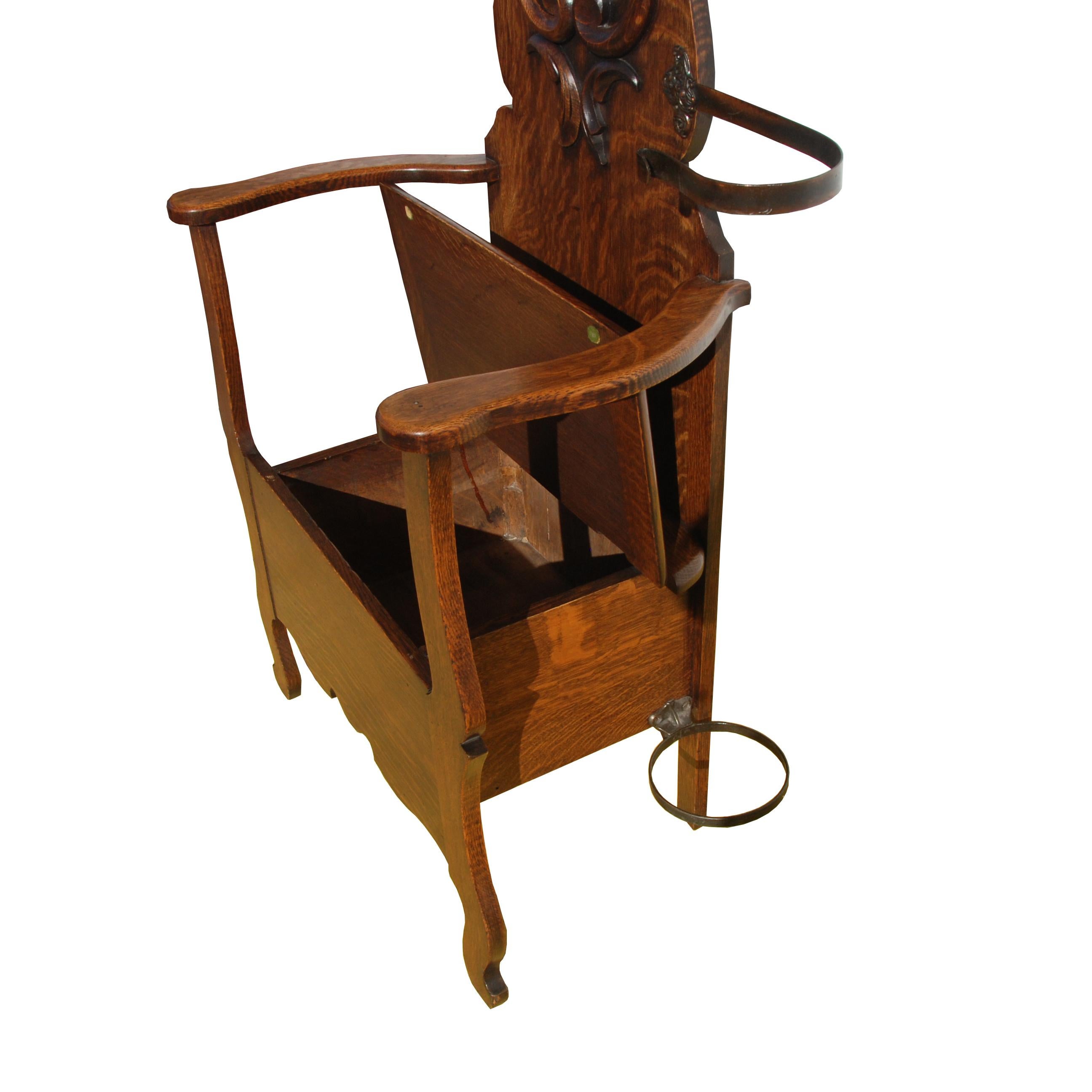 Late Victorian Victorian Era Tiger Oak Hall Tree with Storage Bench