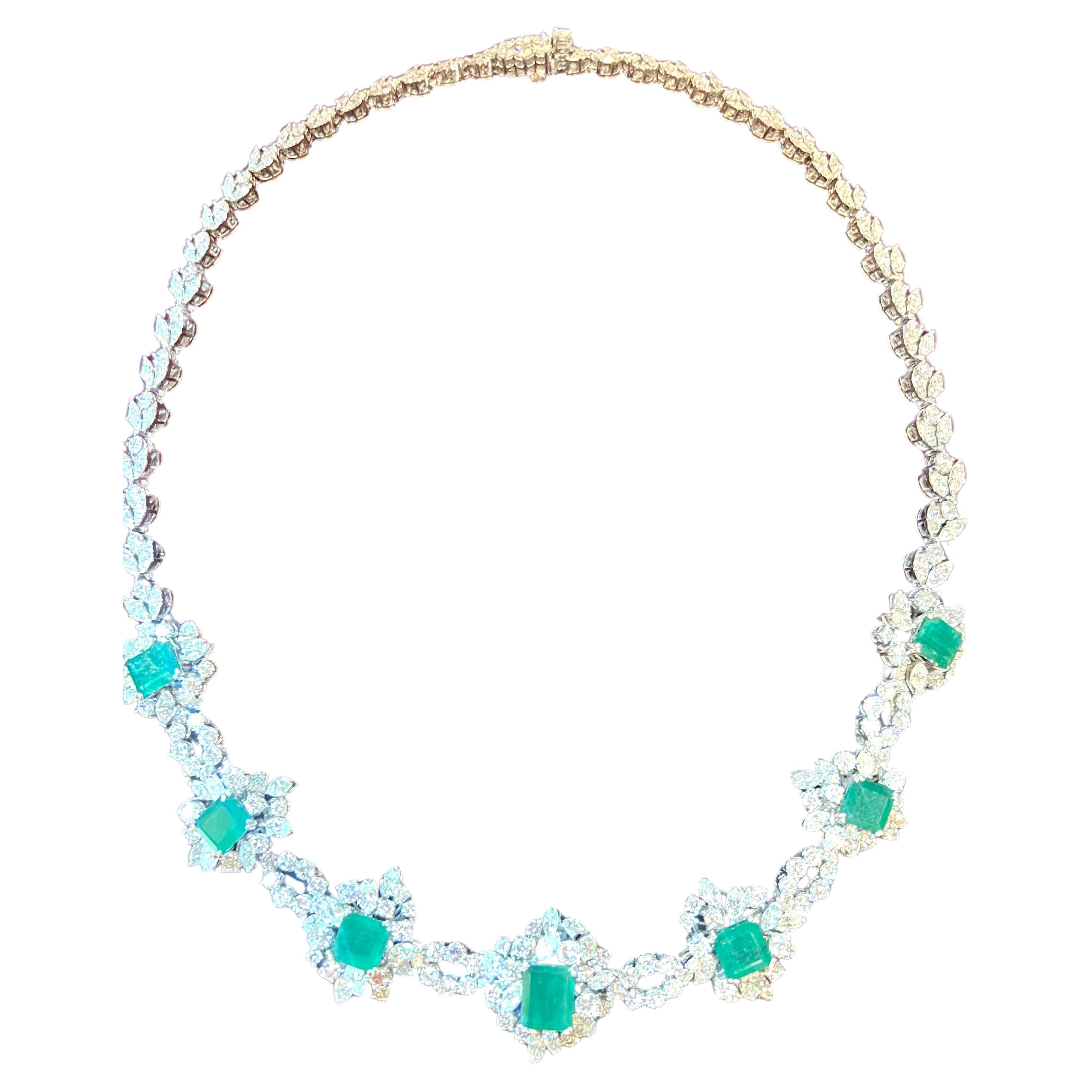 65's Colombian 11.5ct Emerald Necklace in 18k Gold and 29ct Diamonds For Sale