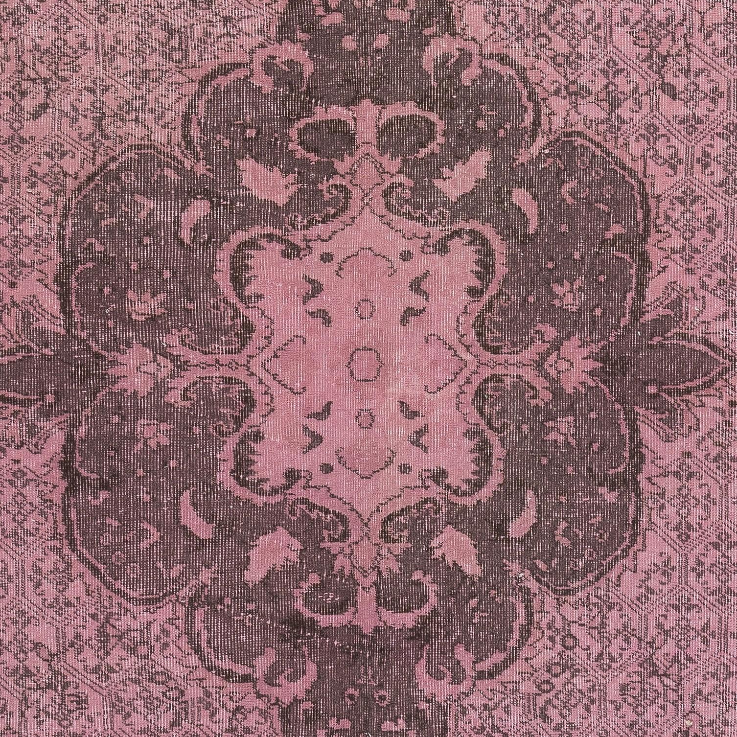 6.5x10 Ft Pink Color Handmade Wool Area Rug from Turkey. Great 4 Modern Interior In Good Condition For Sale In Spring Valley, NY