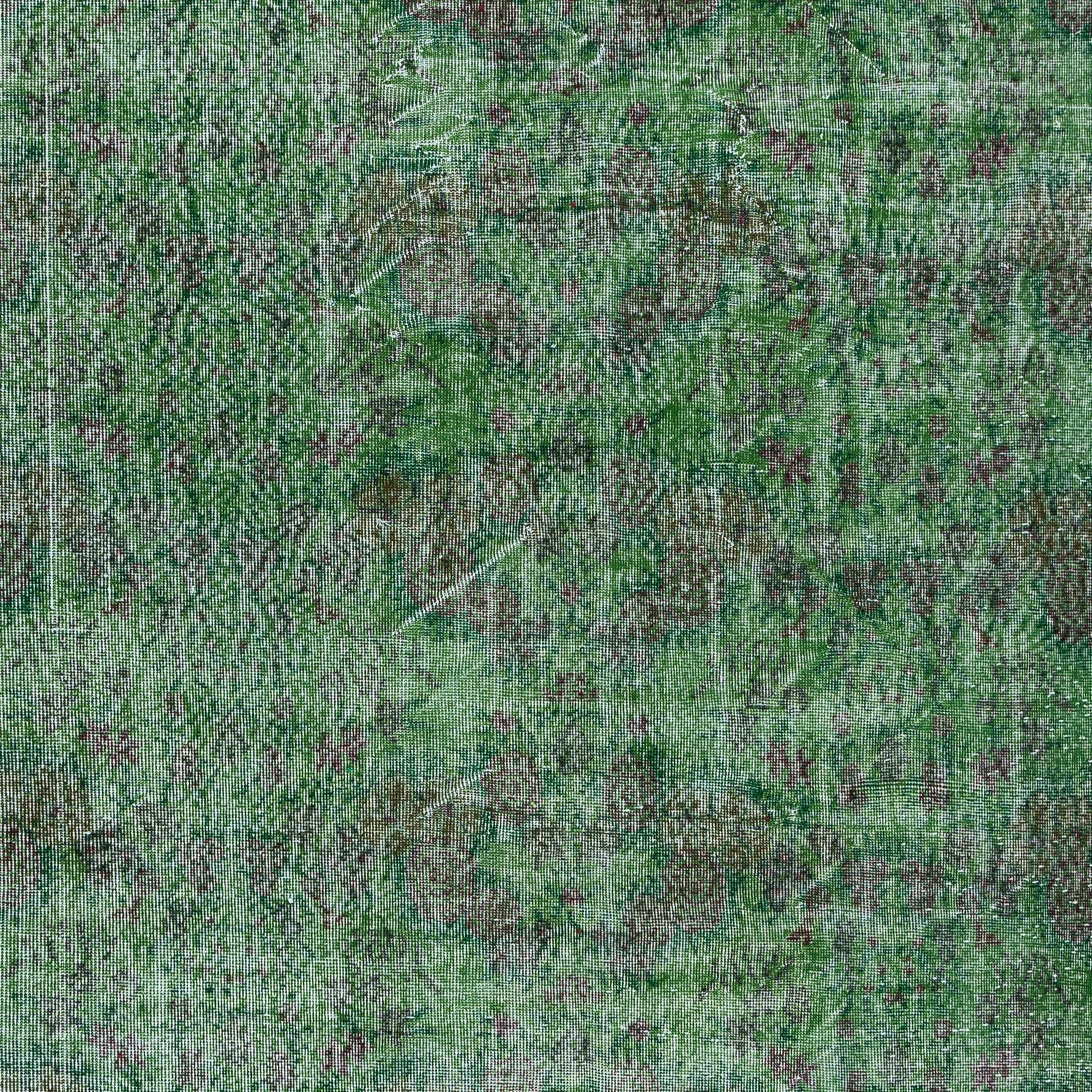 6.5x10 Ft Stylish Green Area Rug, Handmade Wool Carpet for Modern Interiors In Good Condition For Sale In Philadelphia, PA