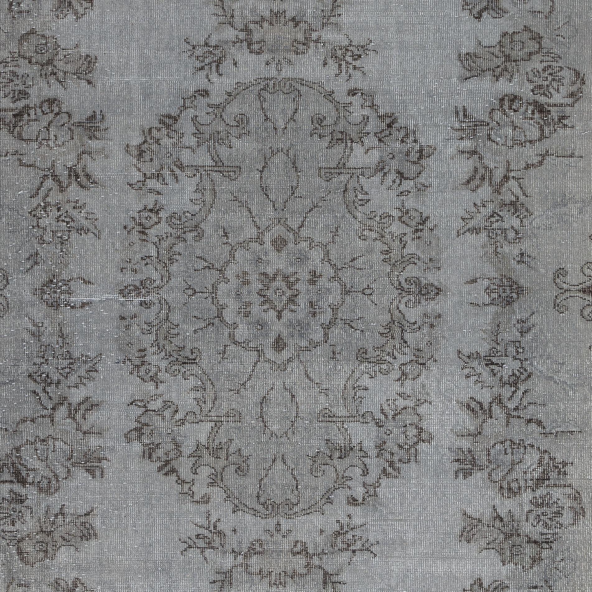 6.5x10.2 Ft Gray Overdyed Vintage Teppich für modernes Interieur. Handgeknüpft in der Türkei (Türkisch) im Angebot
