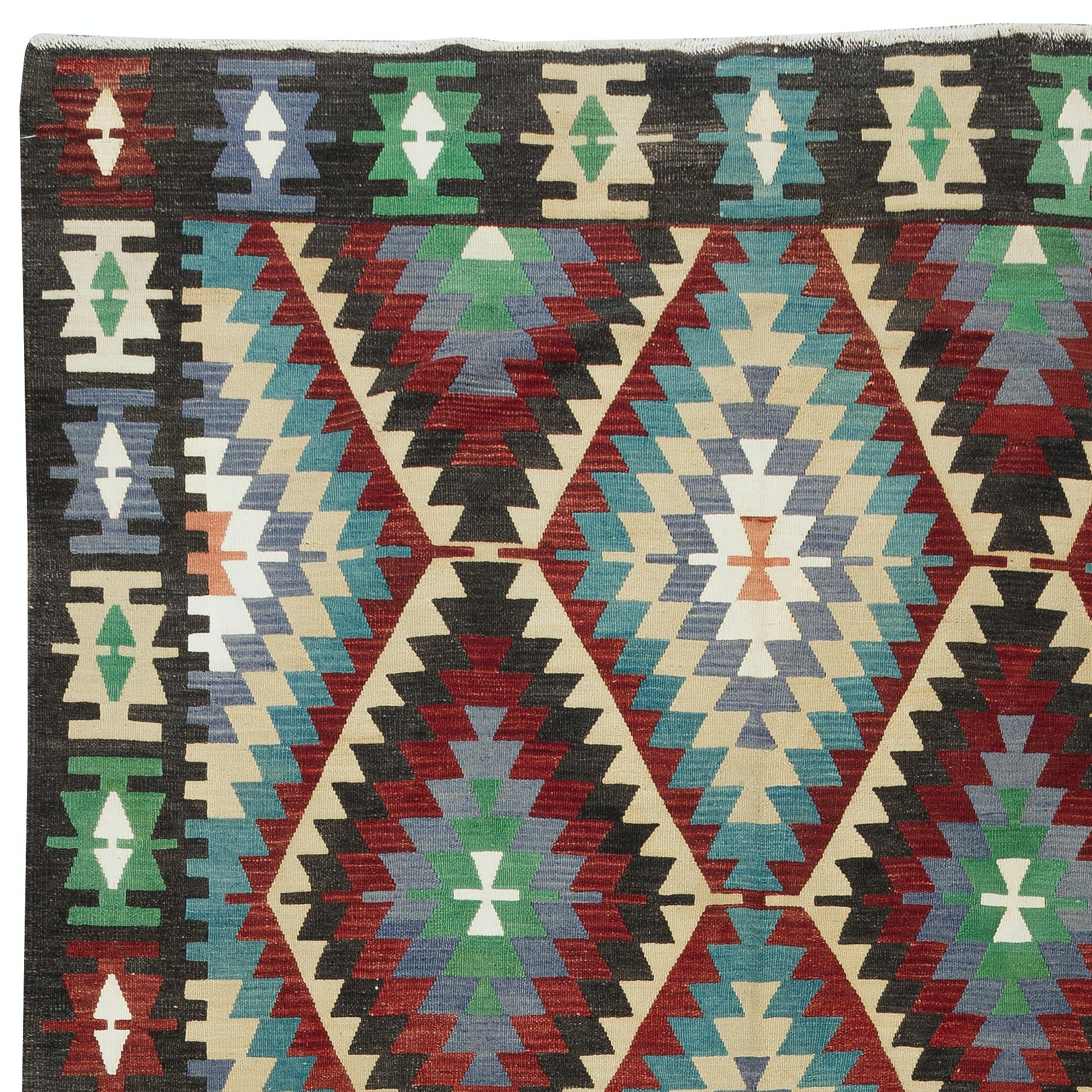 6.5x10.5 Ft Vintage HandWoven Turkish Kilim 'Flat-Weave'. Colorful Rug, All Wool In Good Condition For Sale In Spring Valley, NY