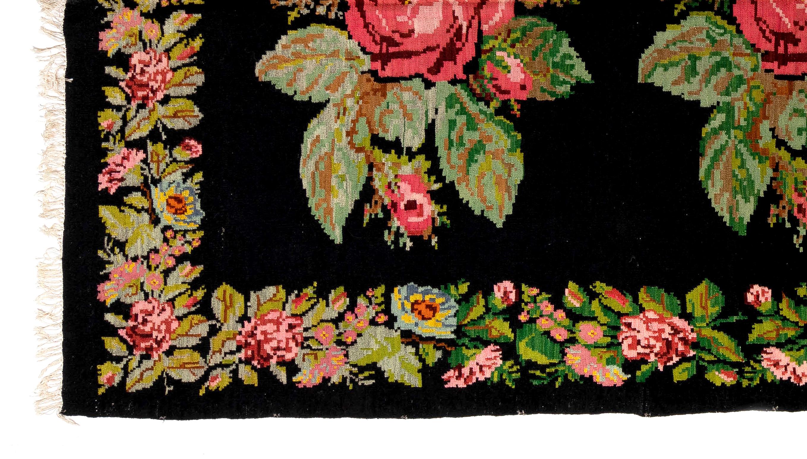 20th Century Vintage Bessarabian Kilim, Floral Handwoven Wool Rug from Moldova