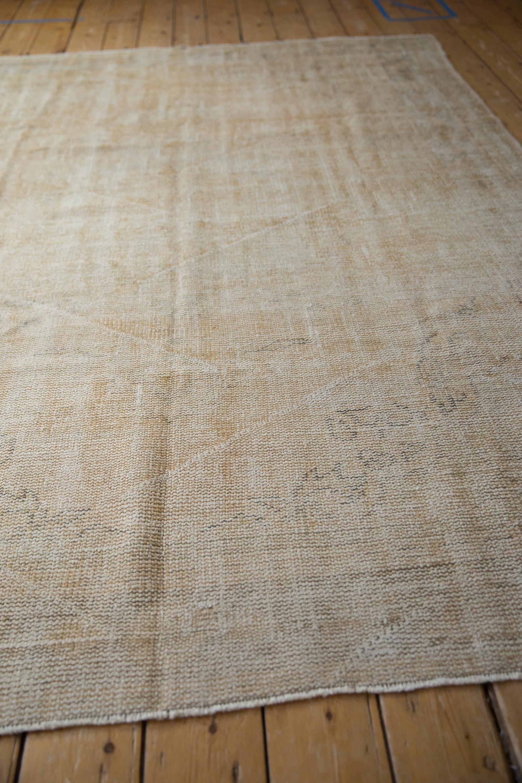 Vintage Distressed Oushak Teppich (Wolle) im Angebot