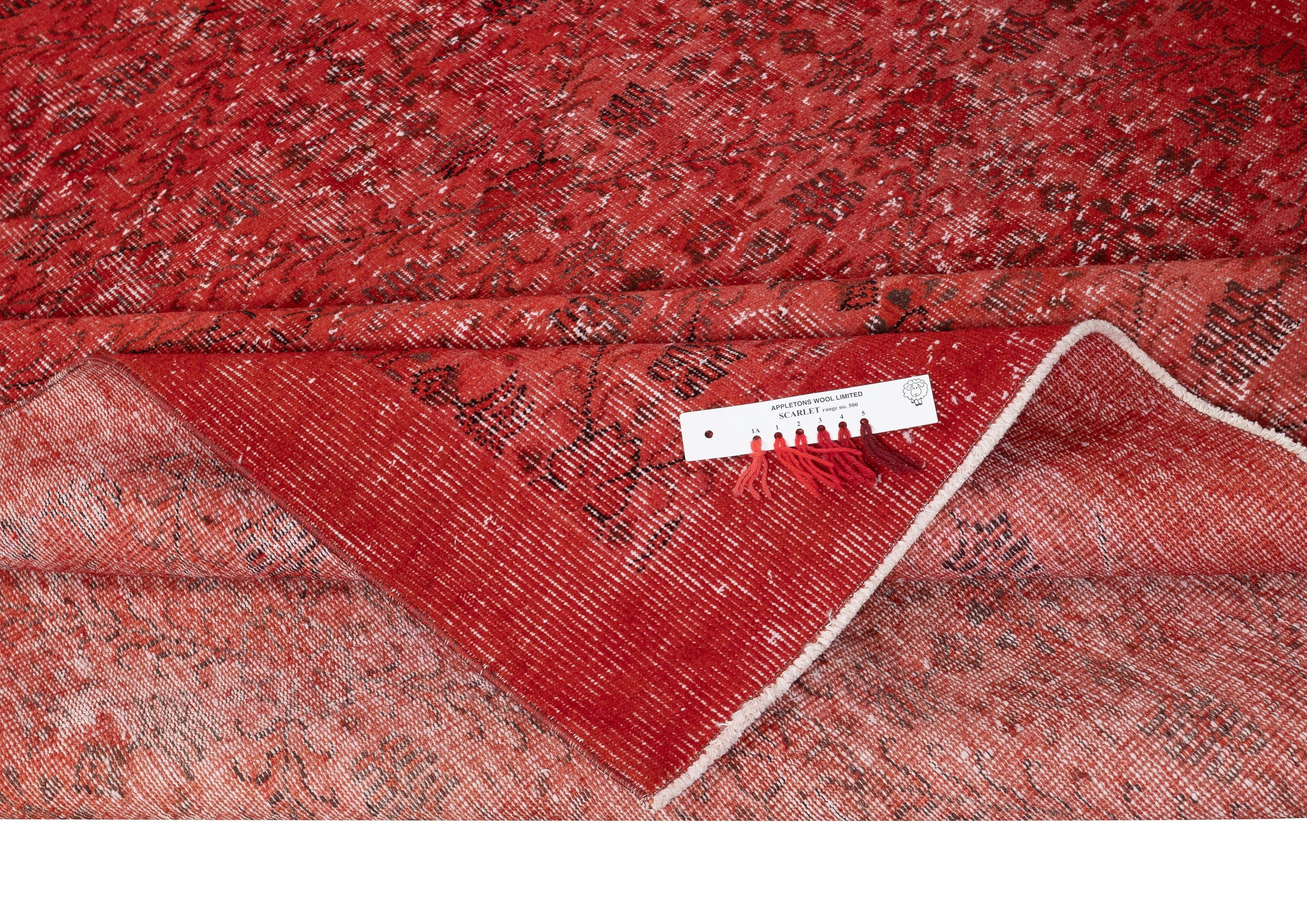 6.5x9.6 Ft Handgefertigter türkischer Teppich. Vintage Rot überfärbt Bereich Teppich für Wohnzimmer (Moderne) im Angebot