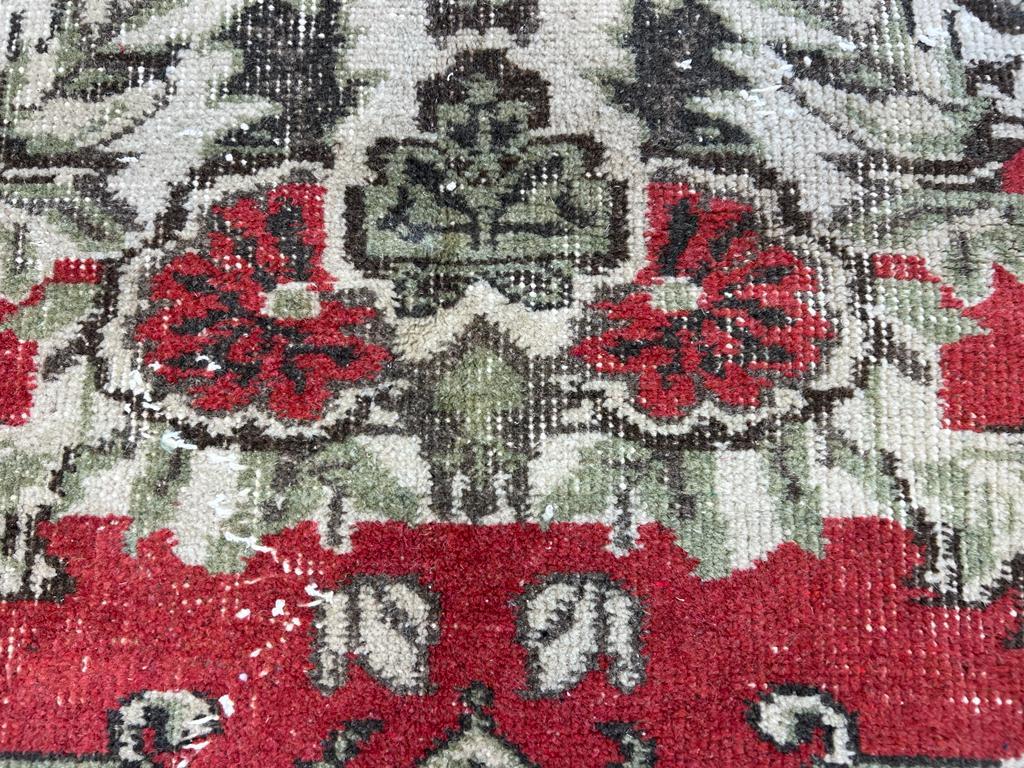 6.5x9.7 Ft Vintage Handmade Turkish Oushak Area Rug with Floral Medallion Design For Sale 5